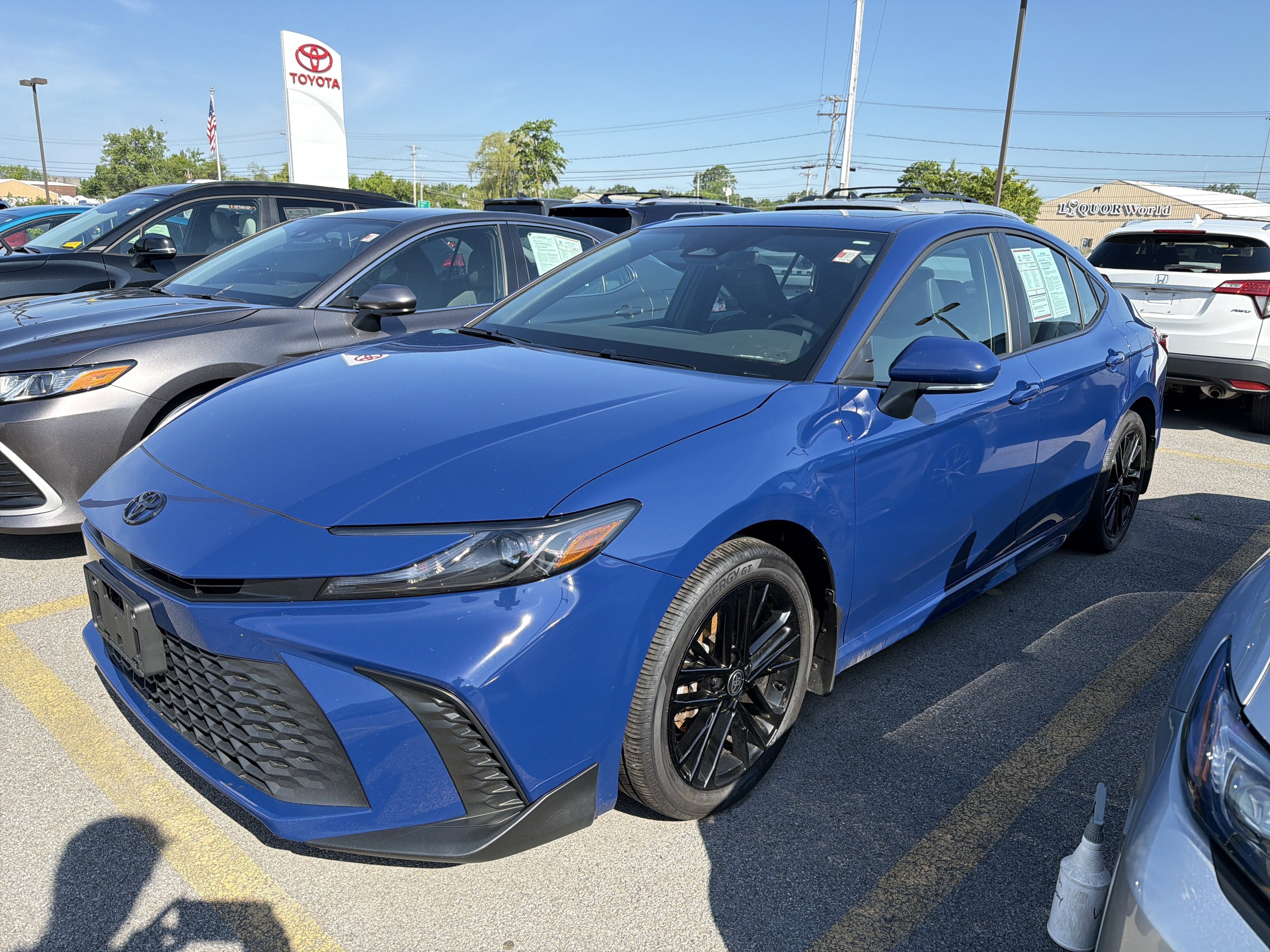 2025 Toyota Camry SE
