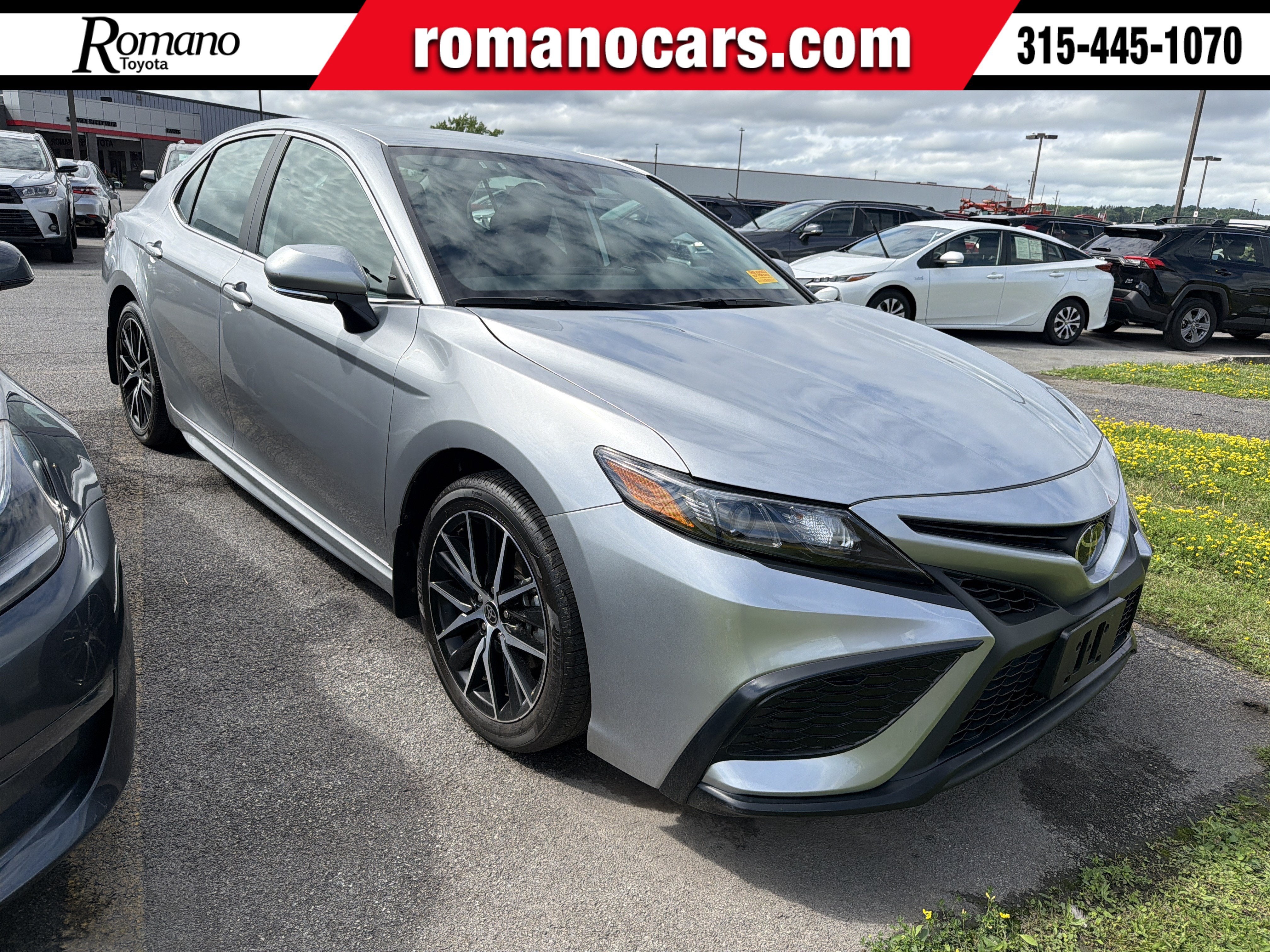 2024 Toyota Camry SE