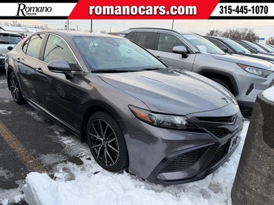 2022 Toyota Camry SE