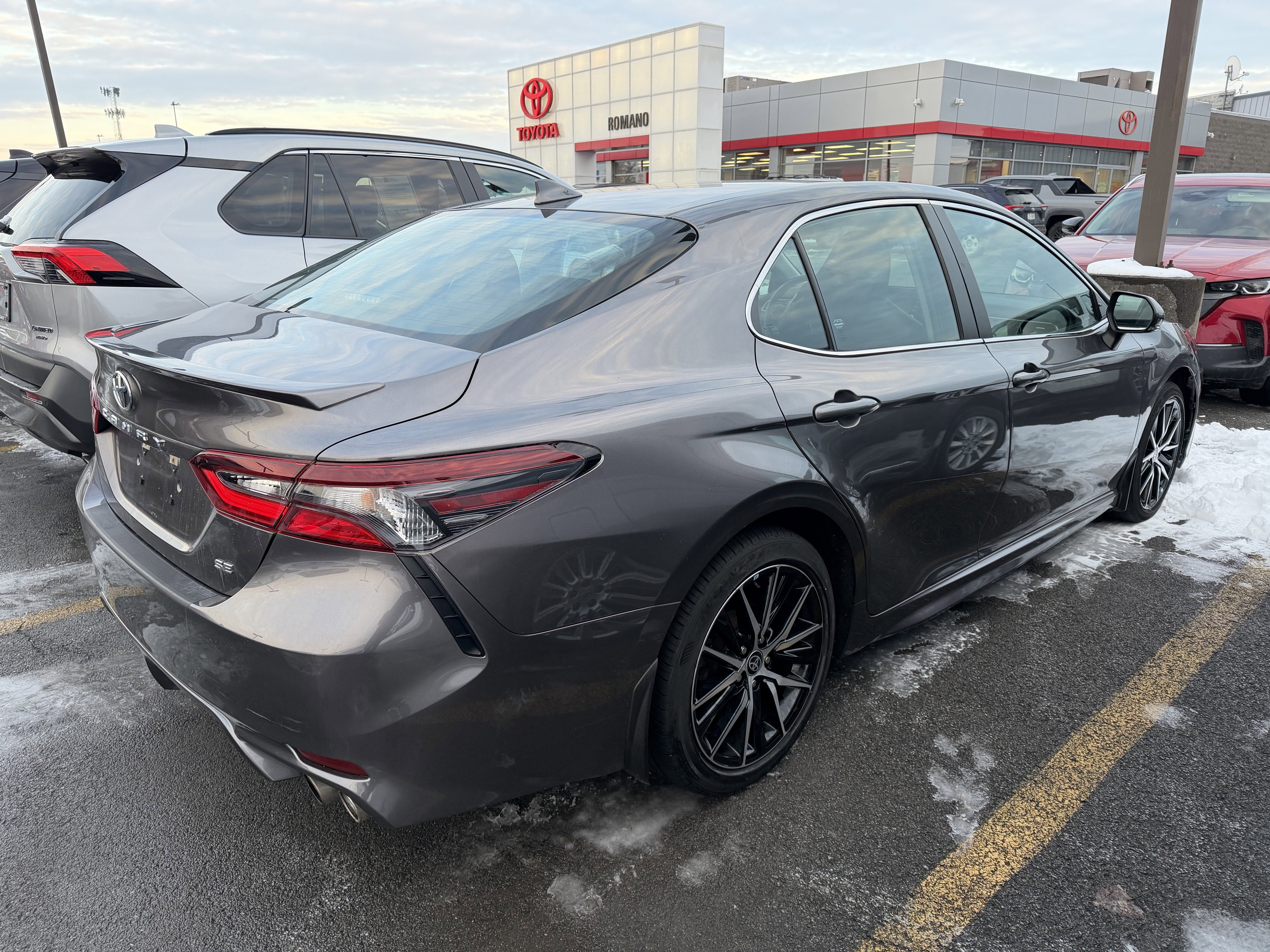 2022 Toyota Camry SE