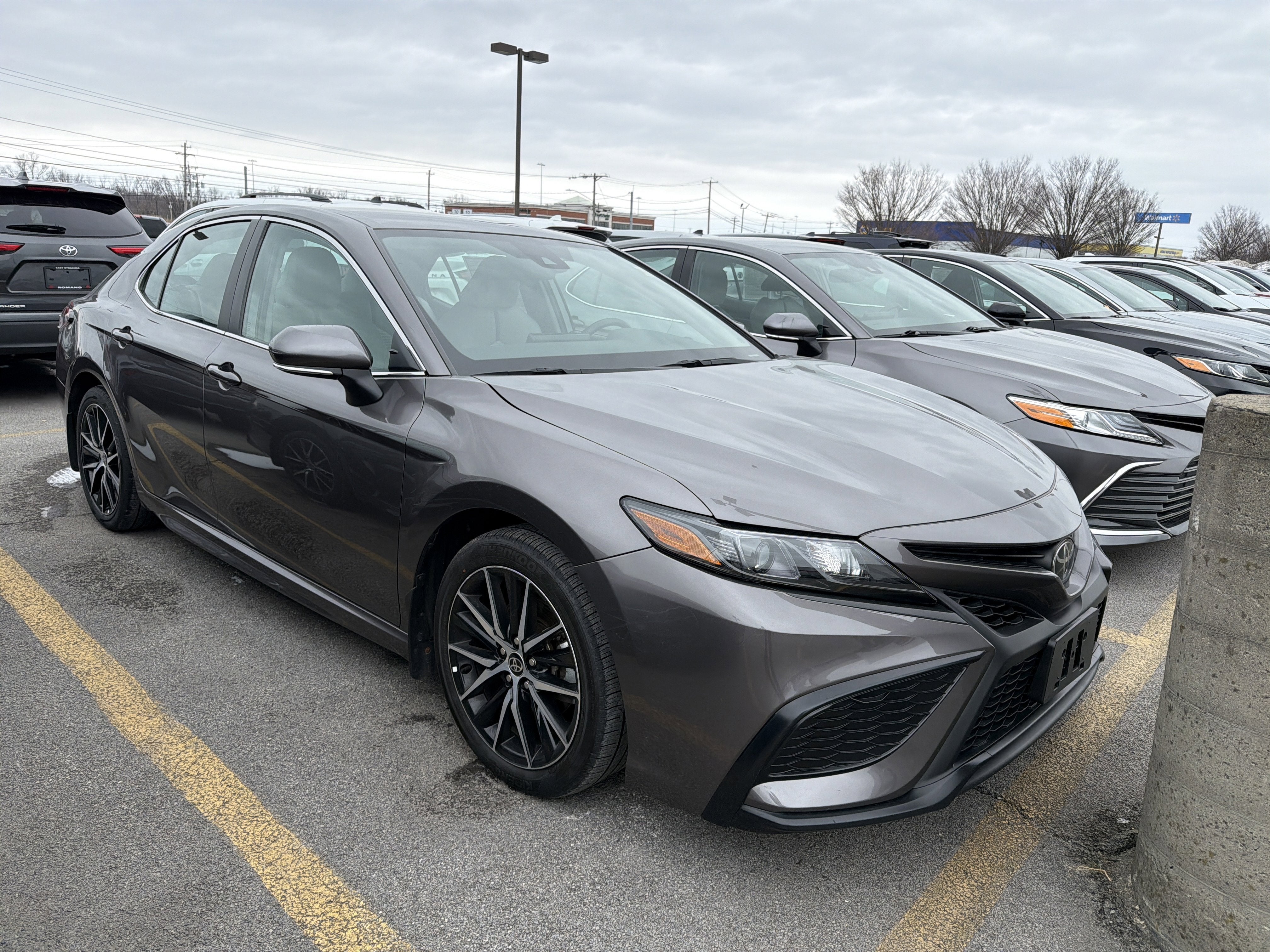 2024 Toyota Camry SE