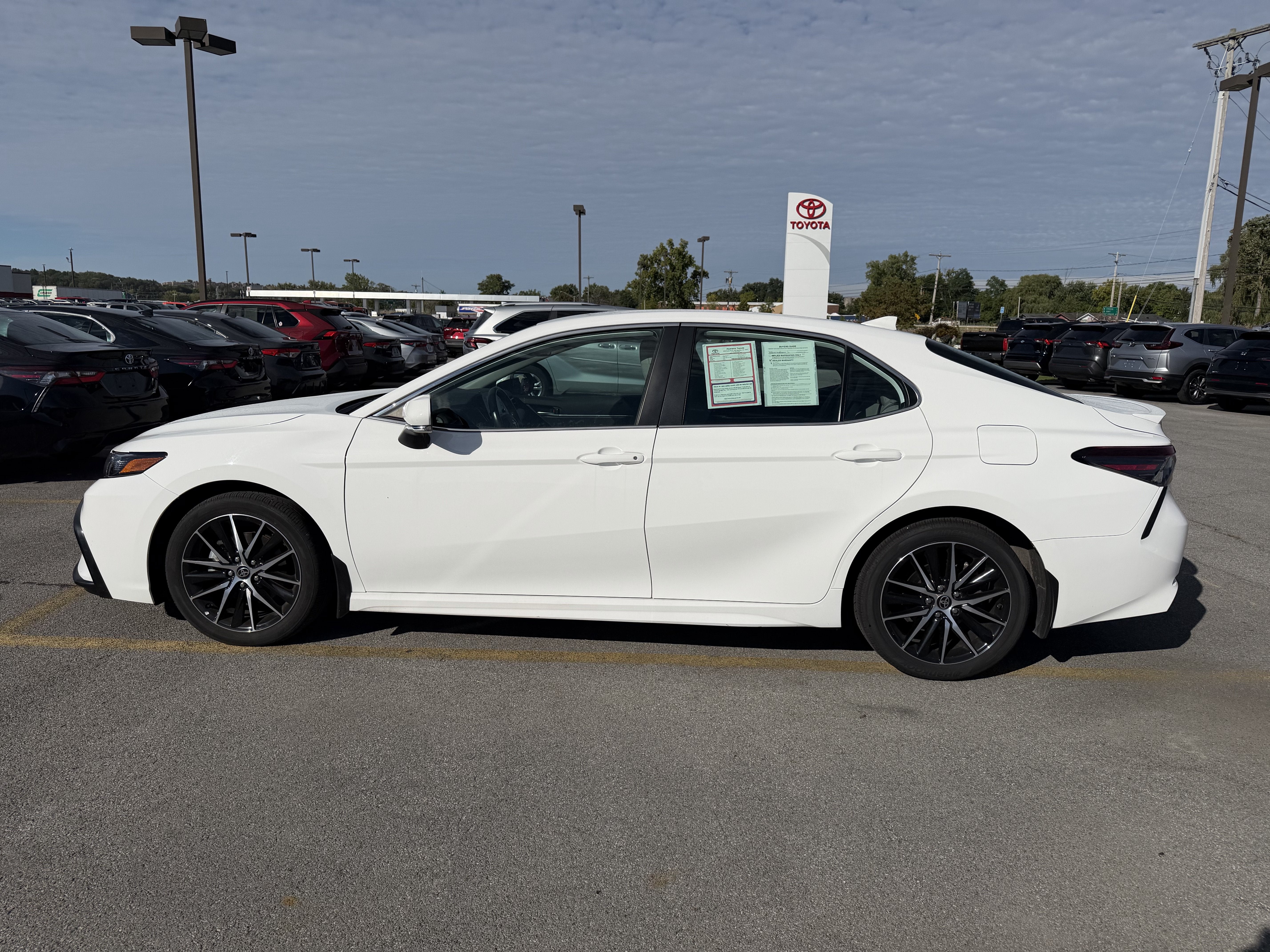2024 Toyota Camry SE