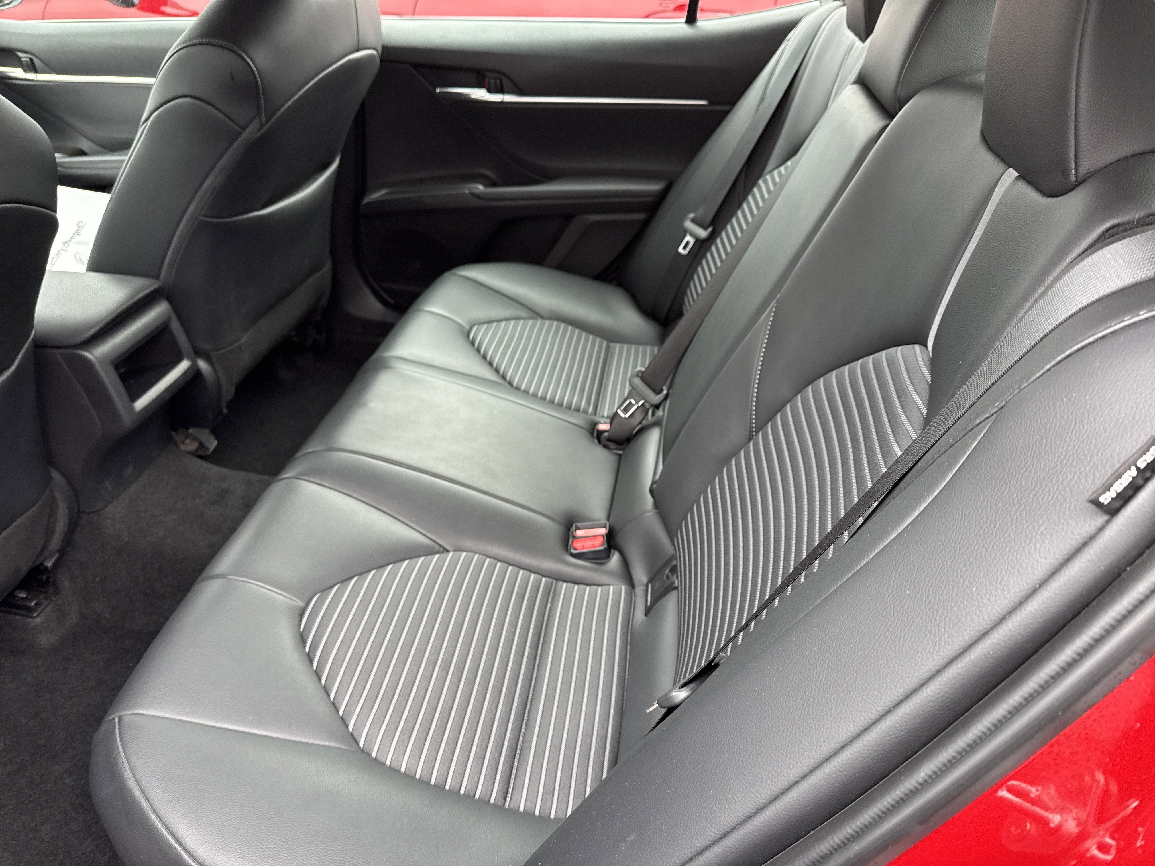 2023 Toyota Camry Hybrid SE