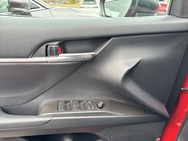 2023 Toyota Camry Hybrid SE