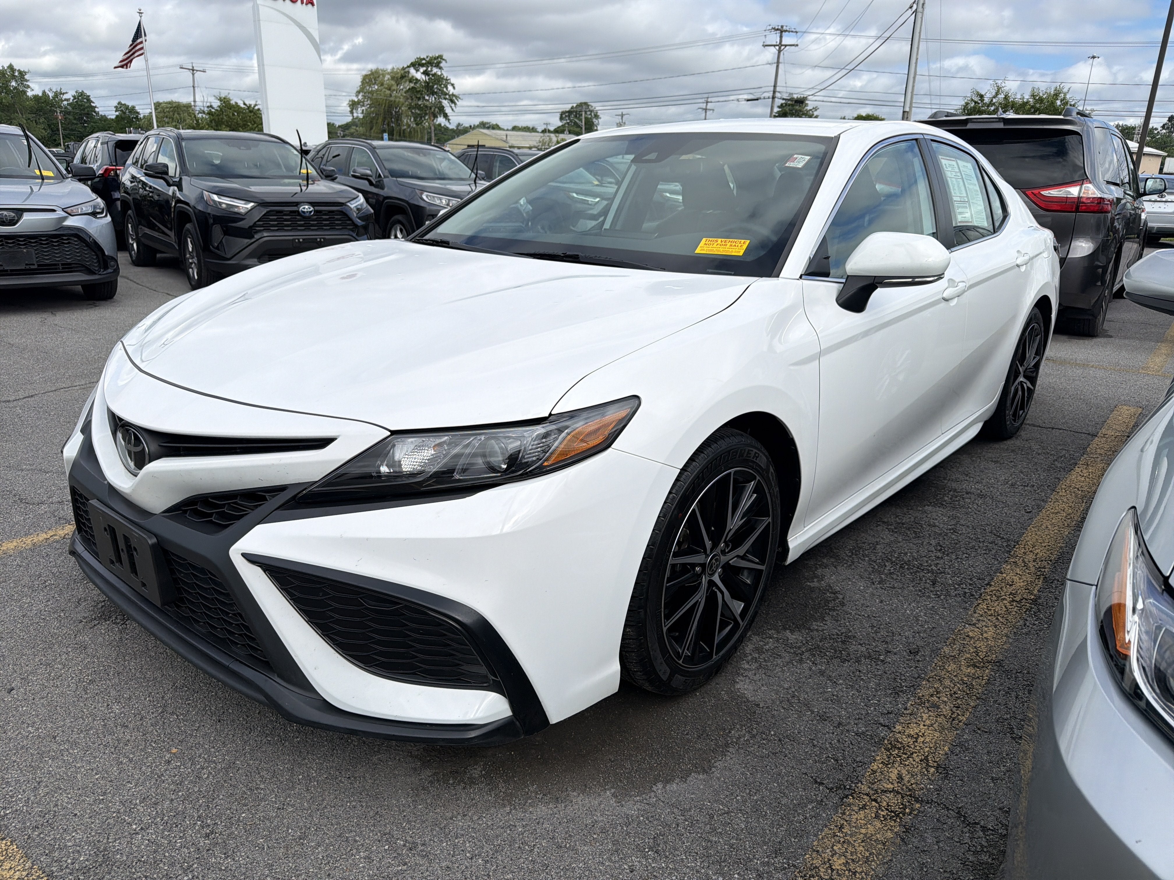 2023 Toyota Camry SE