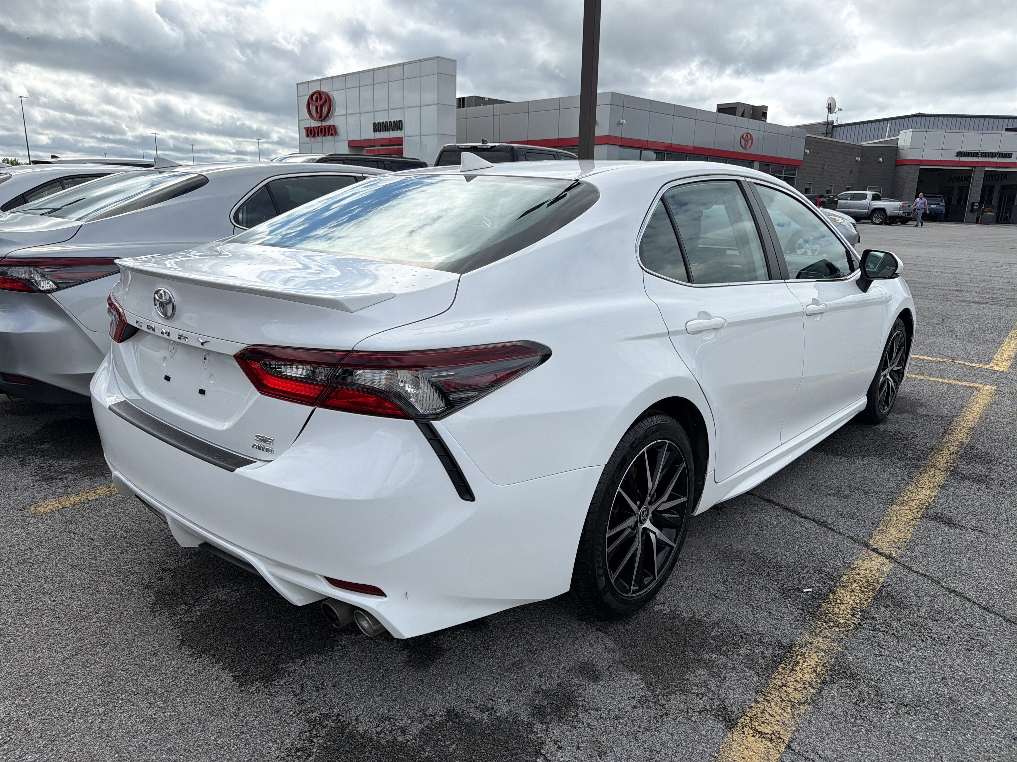 2023 Toyota Camry SE