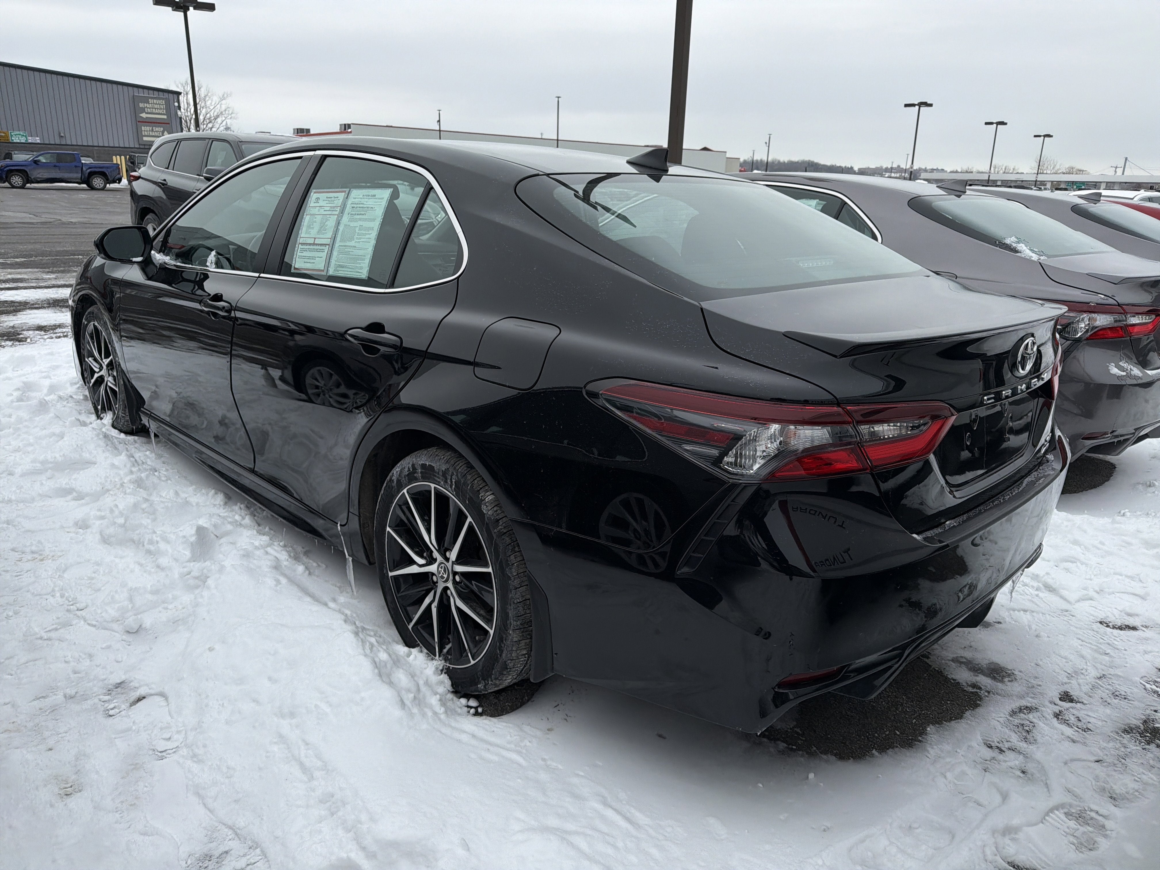 2023 Toyota Camry SE