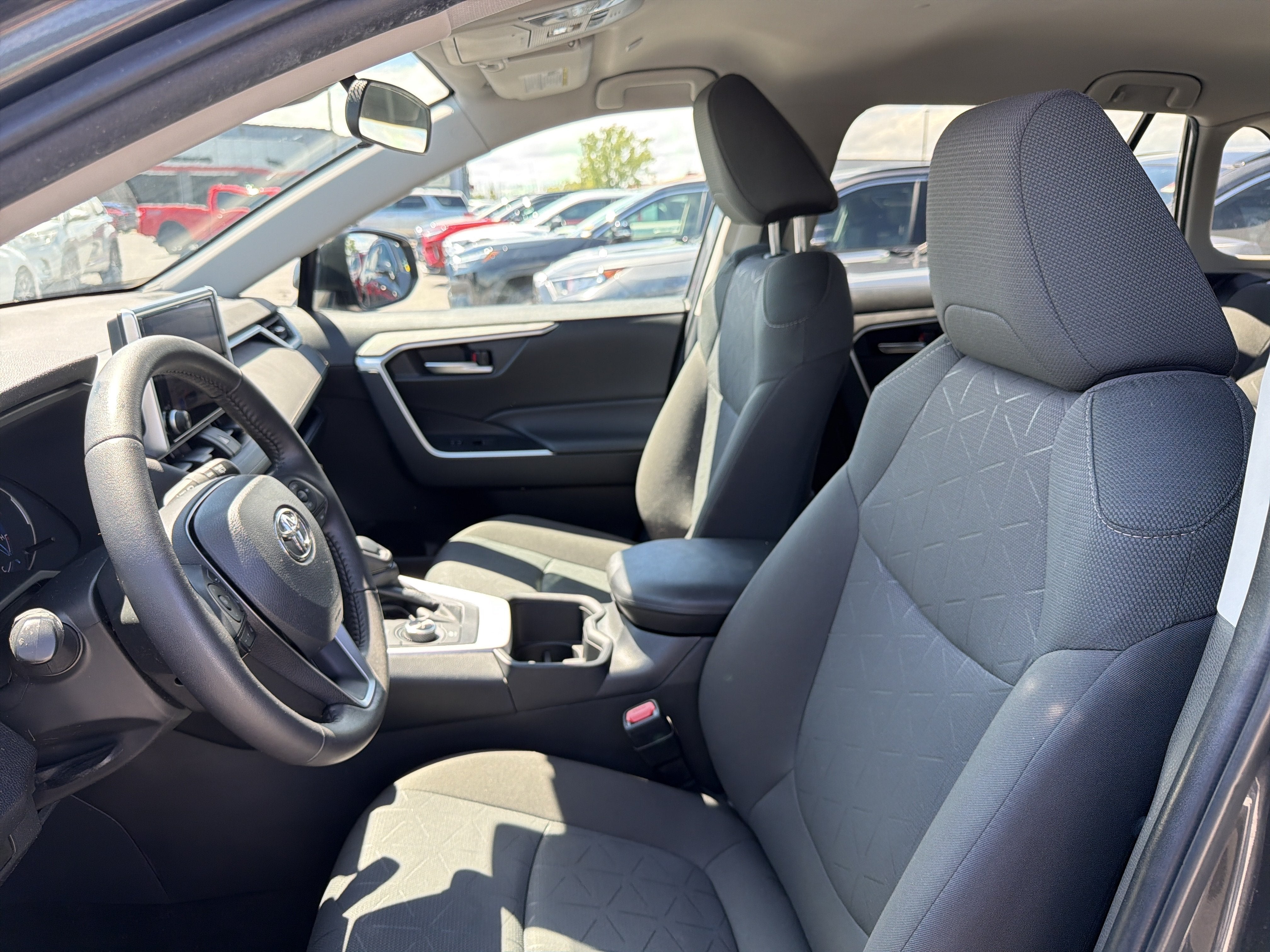 2023 Toyota RAV4 Hybrid XLE