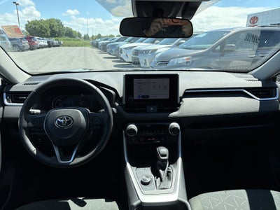 2023 Toyota RAV4 Hybrid XLE