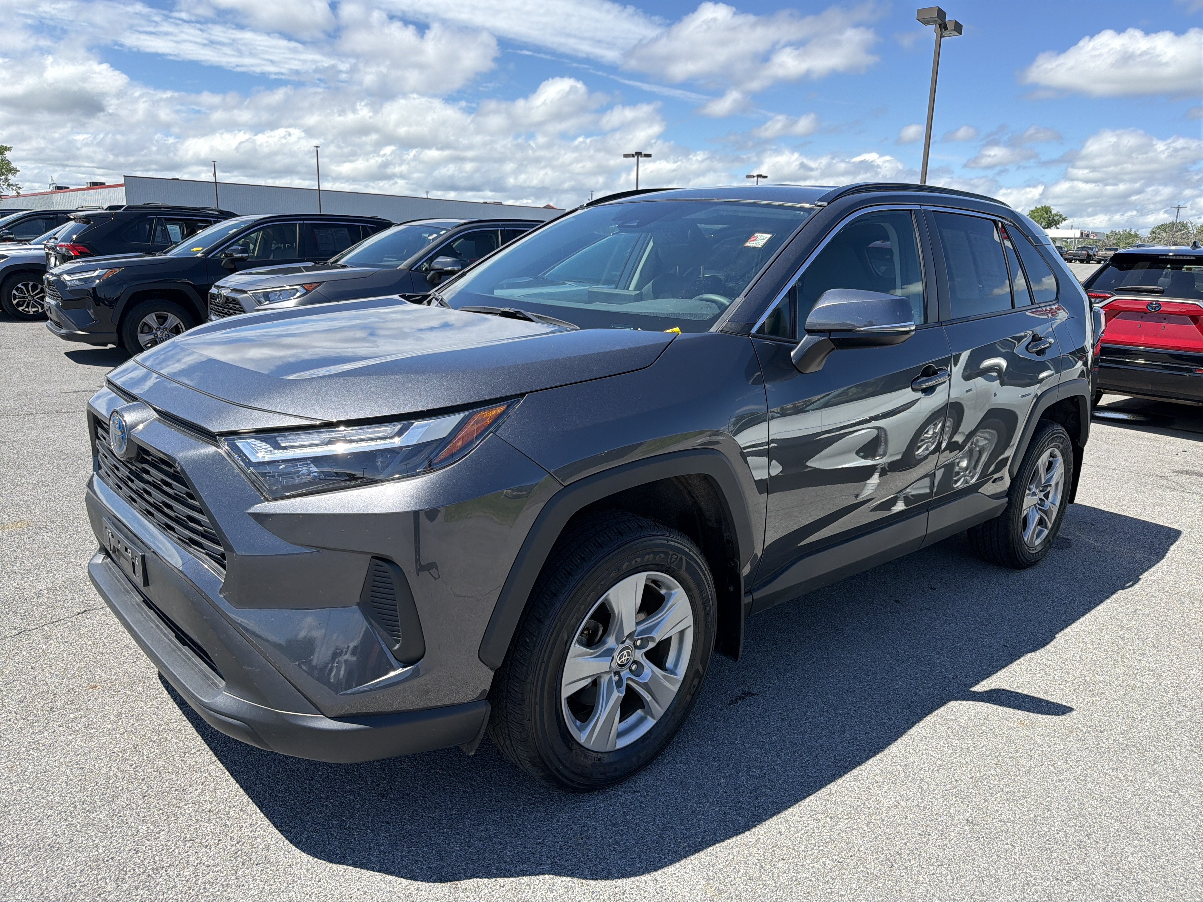2023 Toyota RAV4 Hybrid XLE
