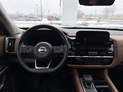 2024 Nissan Pathfinder Platinum