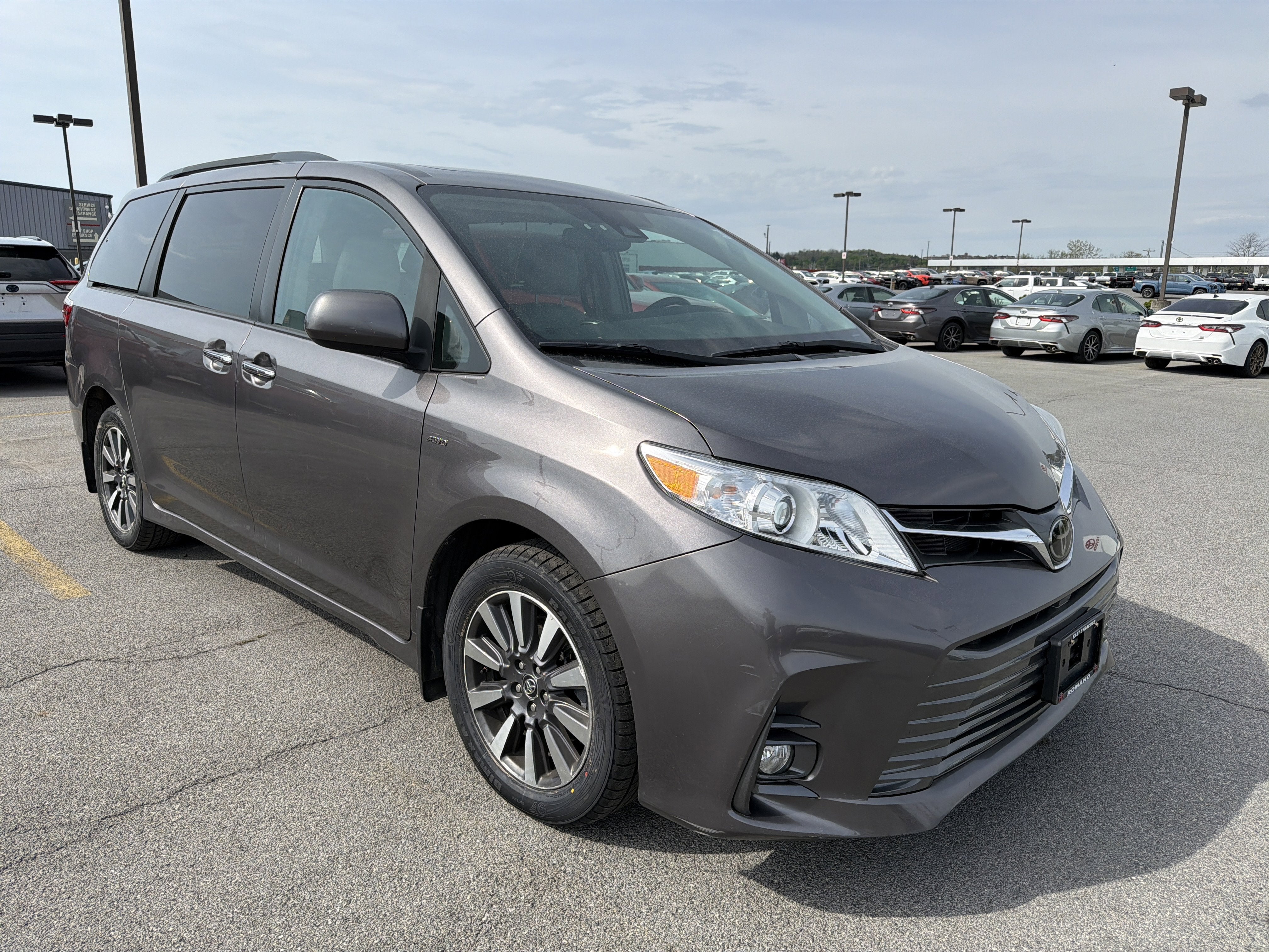 2019 Toyota Sienna XLE Premium