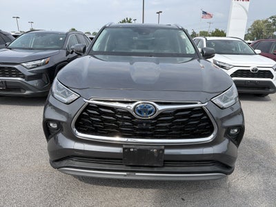 2022 Toyota Highlander Hybrid Platinum