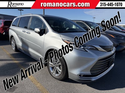 2023 Toyota Sienna Platinum