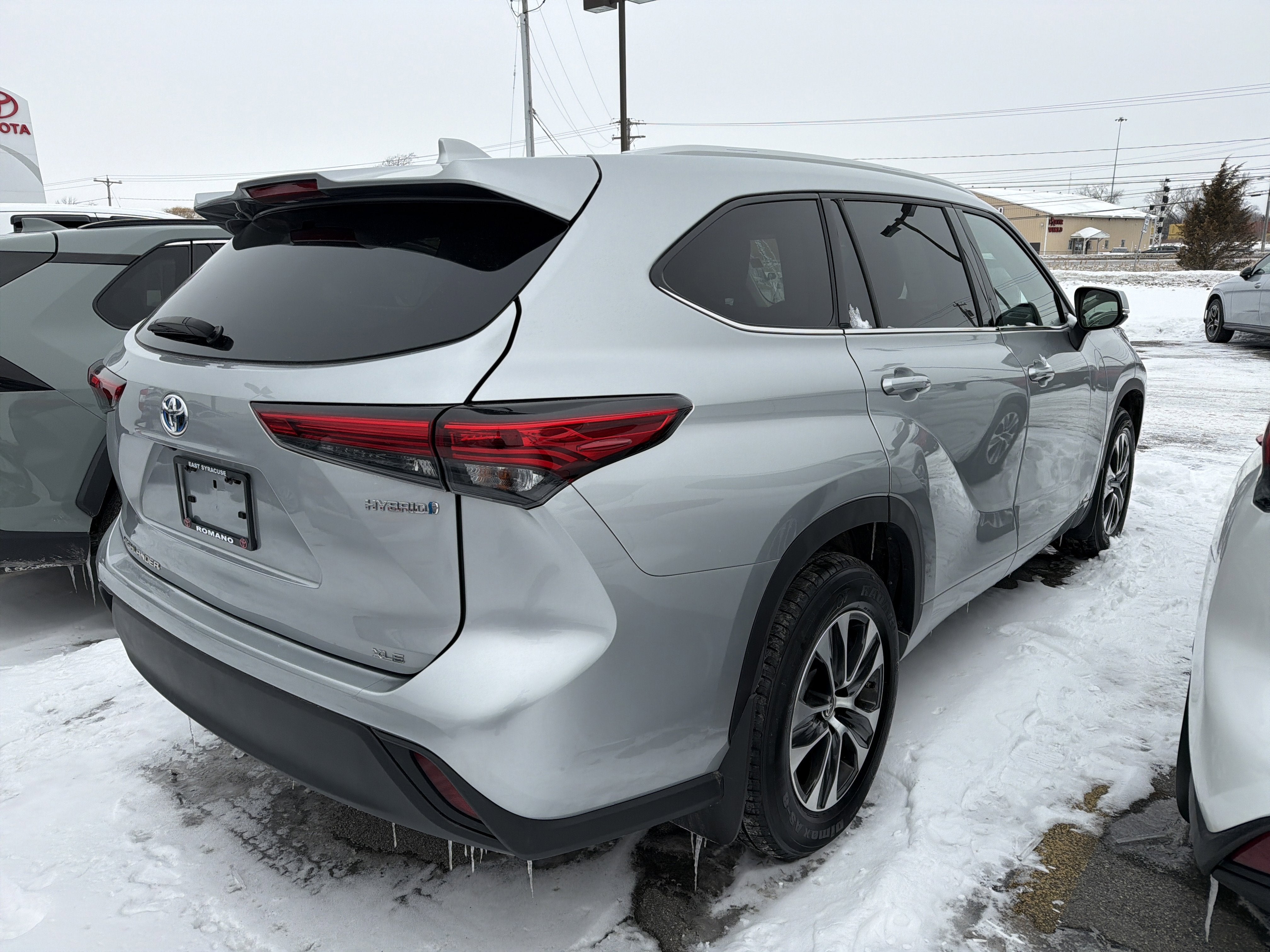 2022 Toyota Highlander Hybrid XLE