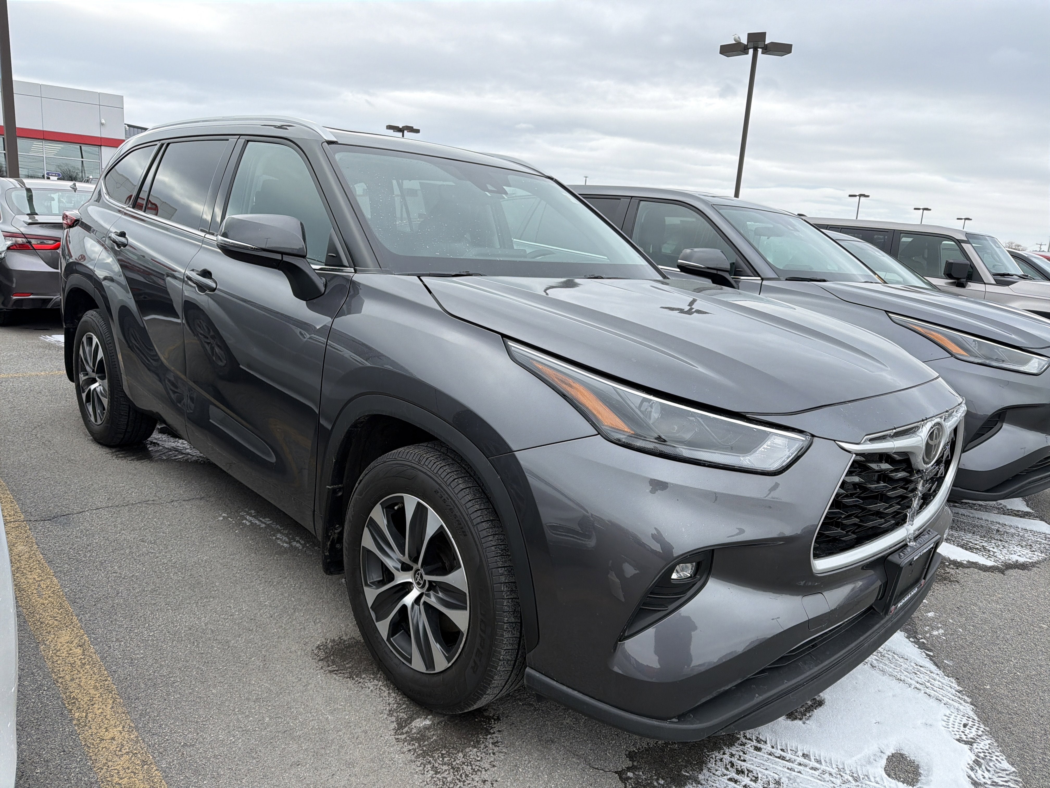 2022 Toyota Highlander XLE