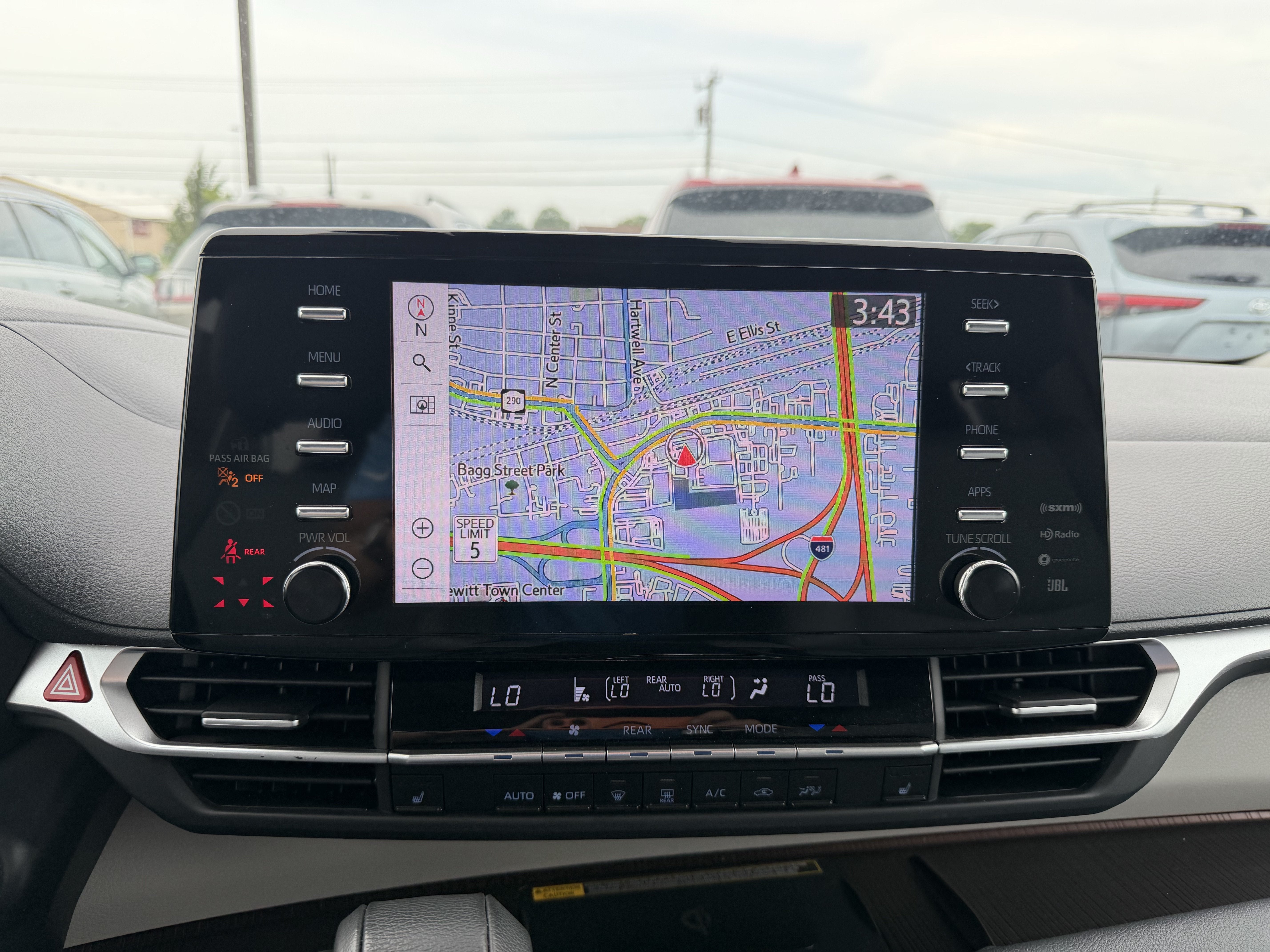 2024 Toyota Sienna XLE