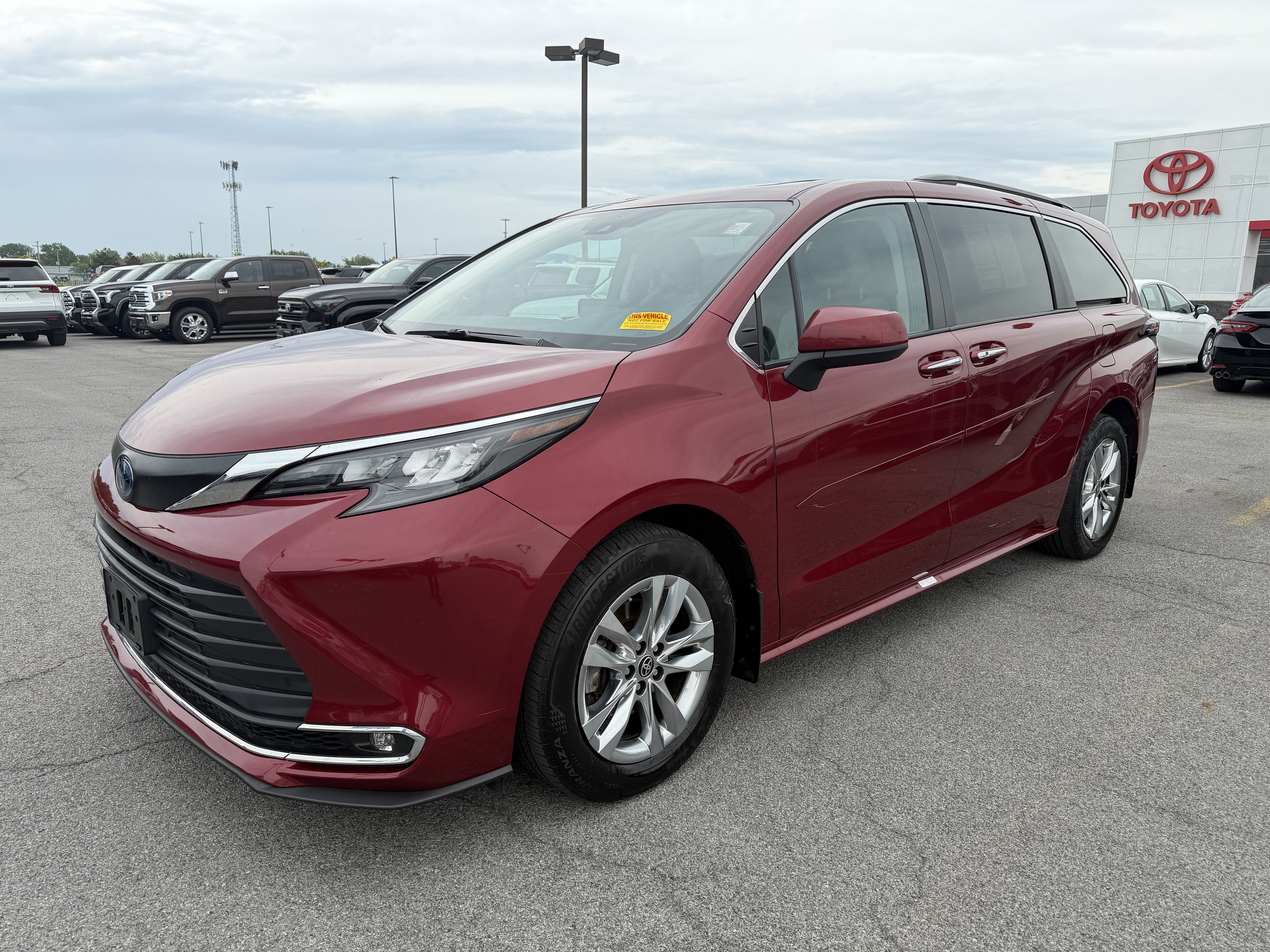 2024 Toyota Sienna XLE