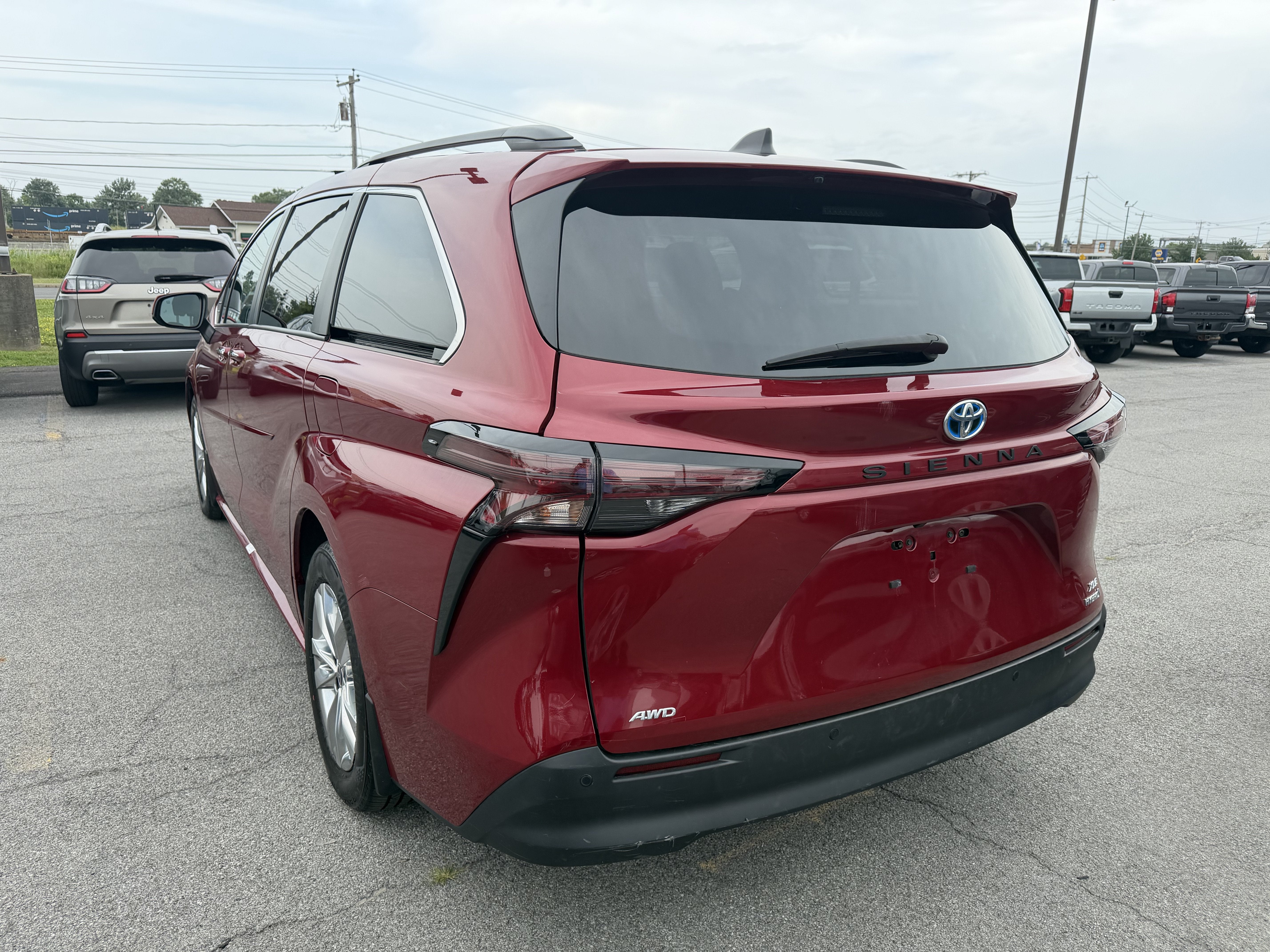 2024 Toyota Sienna XLE