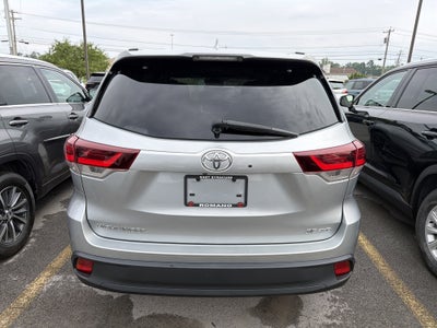 2019 Toyota Highlander SE