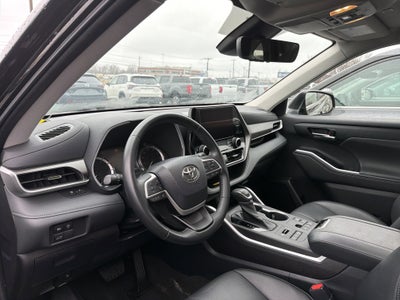 2023 Toyota Highlander XLE