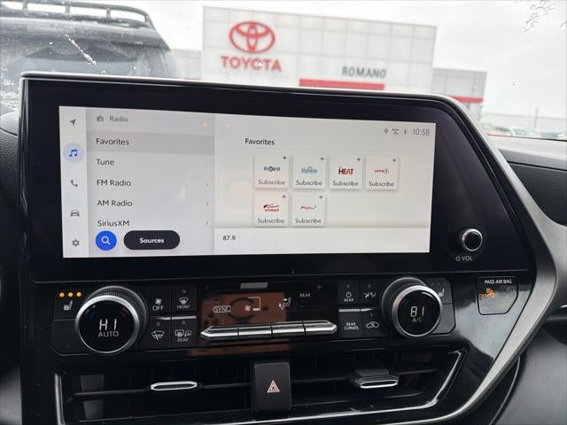 2024 Toyota Highlander XLE