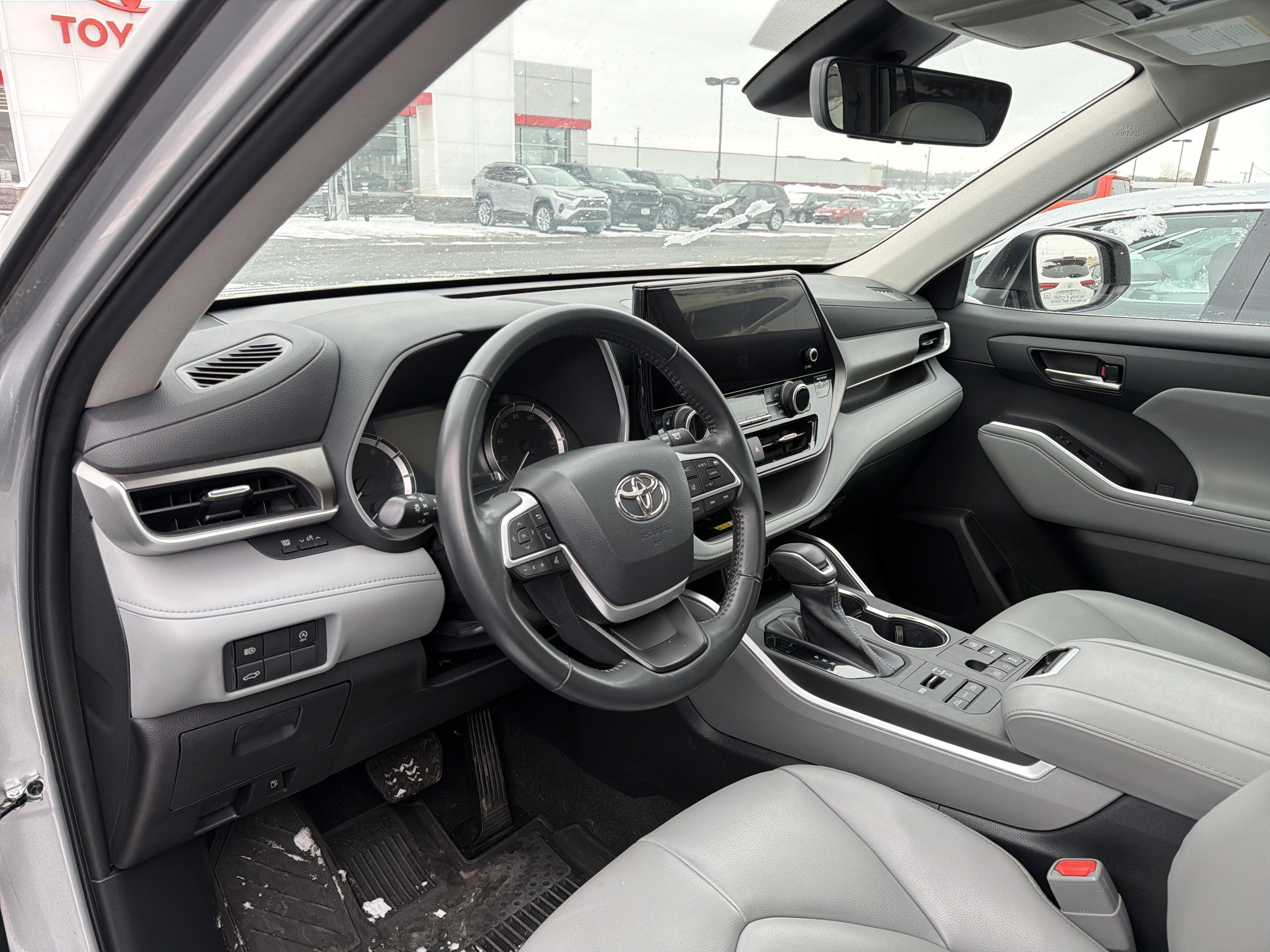 2023 Toyota Highlander XLE