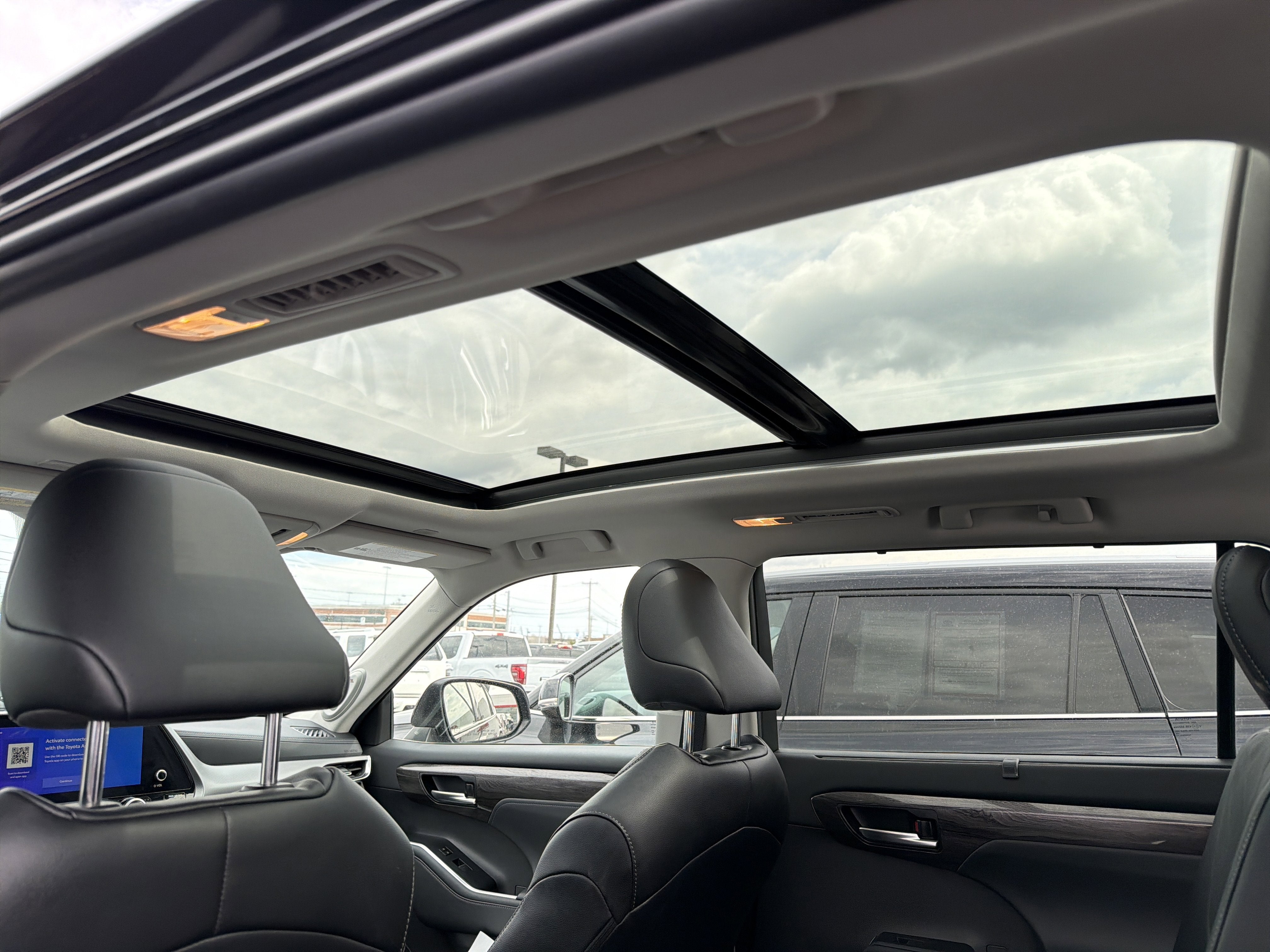 2024 Toyota Highlander Platinum
