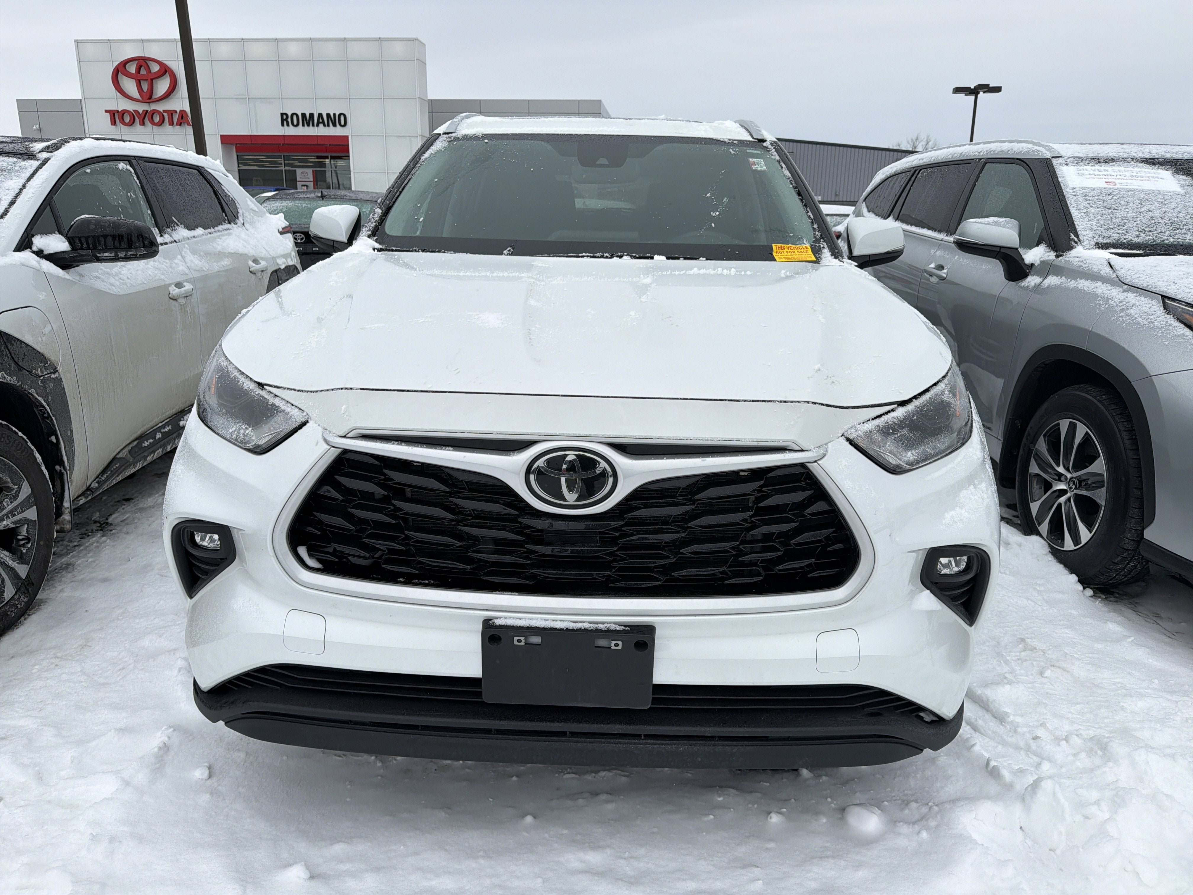 2023 Toyota Highlander XLE