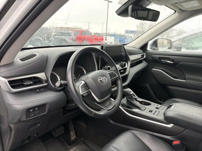 2023 Toyota Highlander XLE