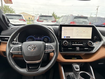 2023 Toyota Highlander Platinum