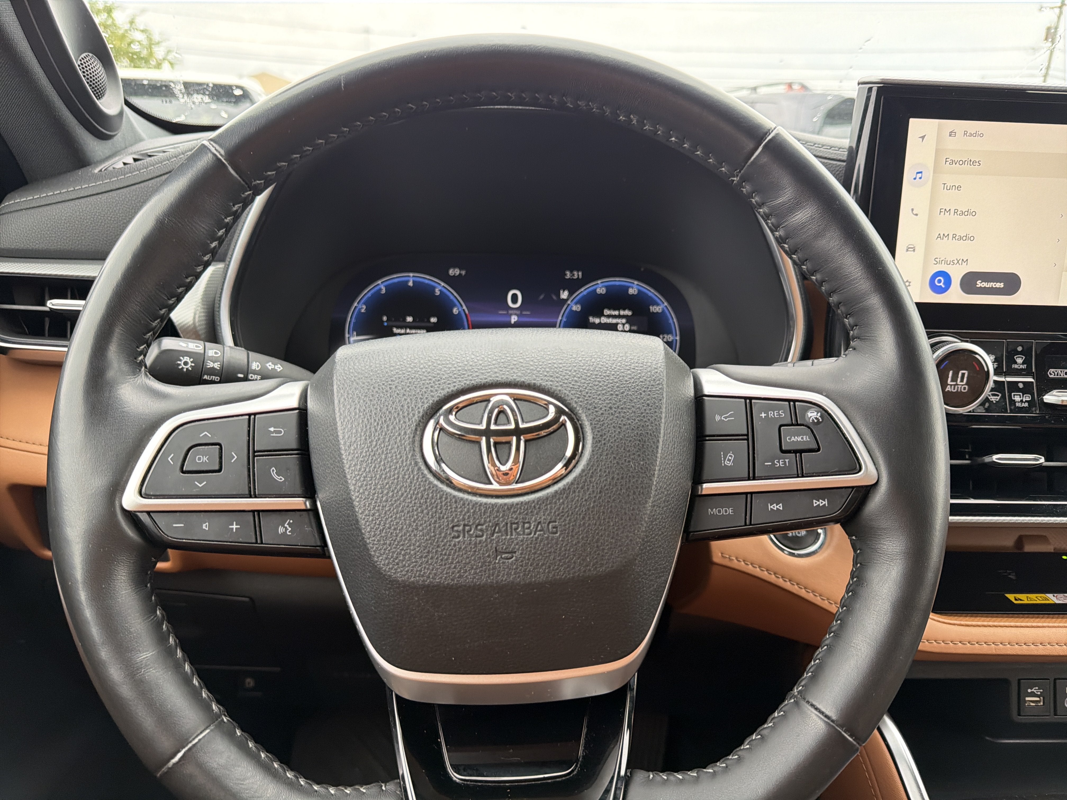 2023 Toyota Highlander Platinum