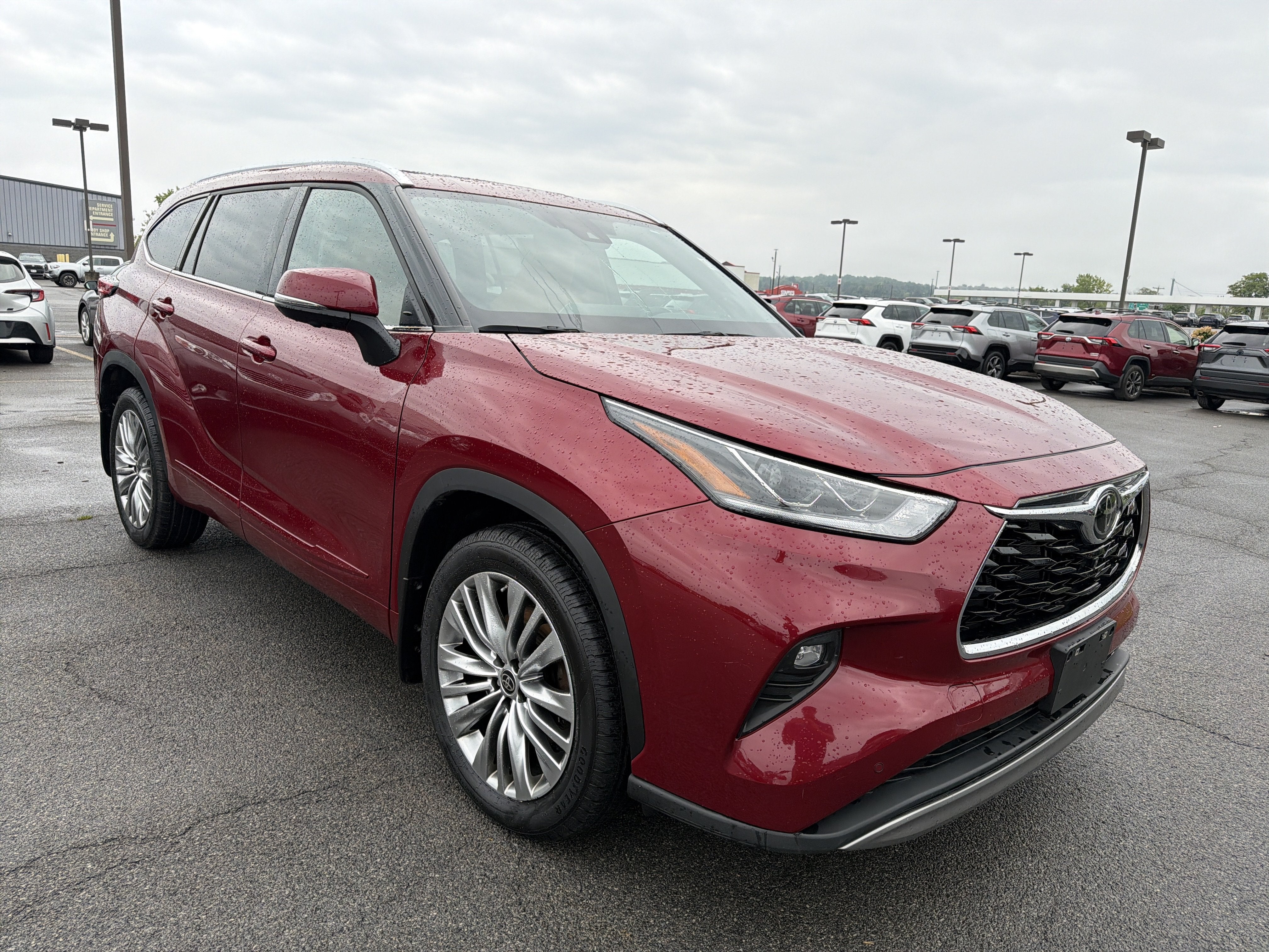 2023 Toyota Highlander Platinum