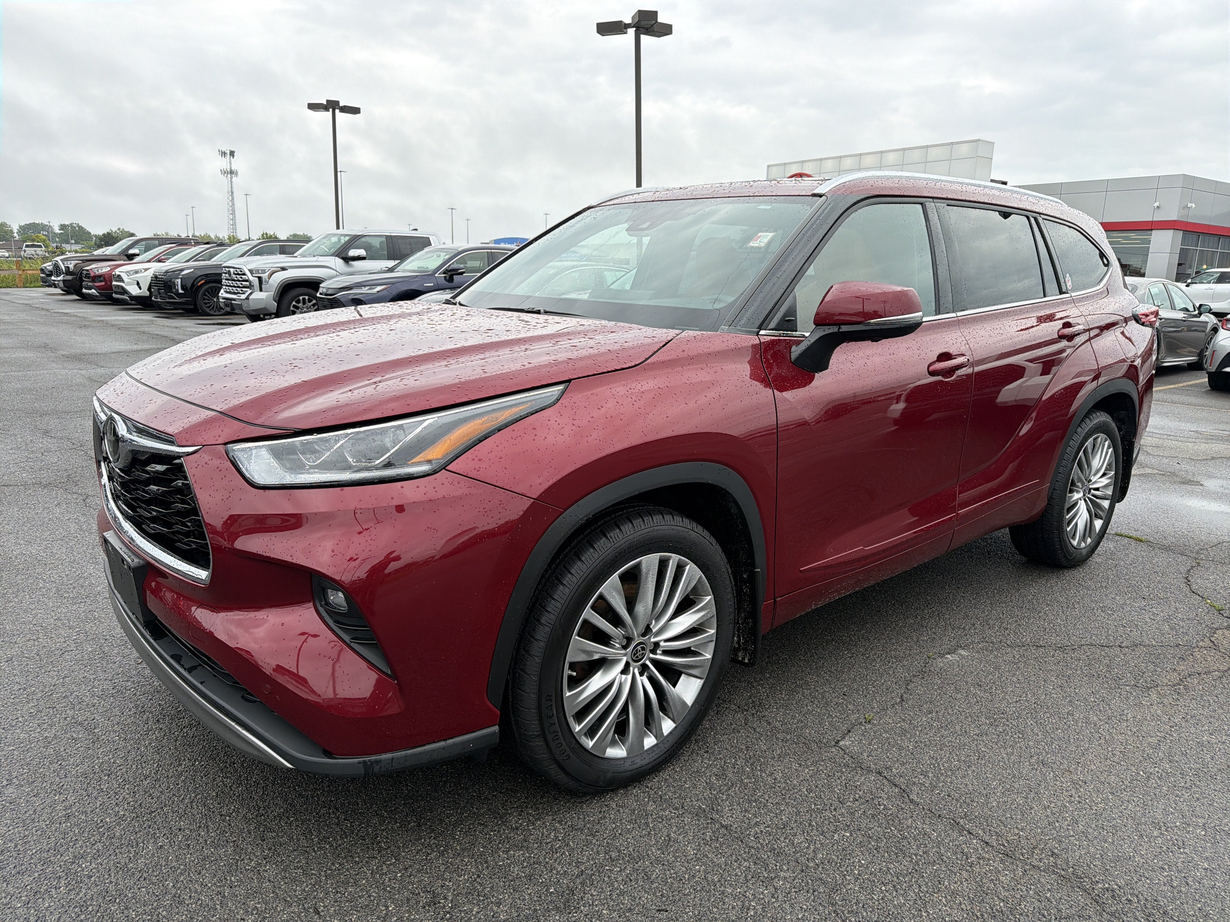 2023 Toyota Highlander Platinum