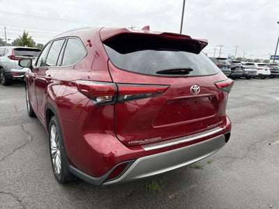 2023 Toyota Highlander Platinum