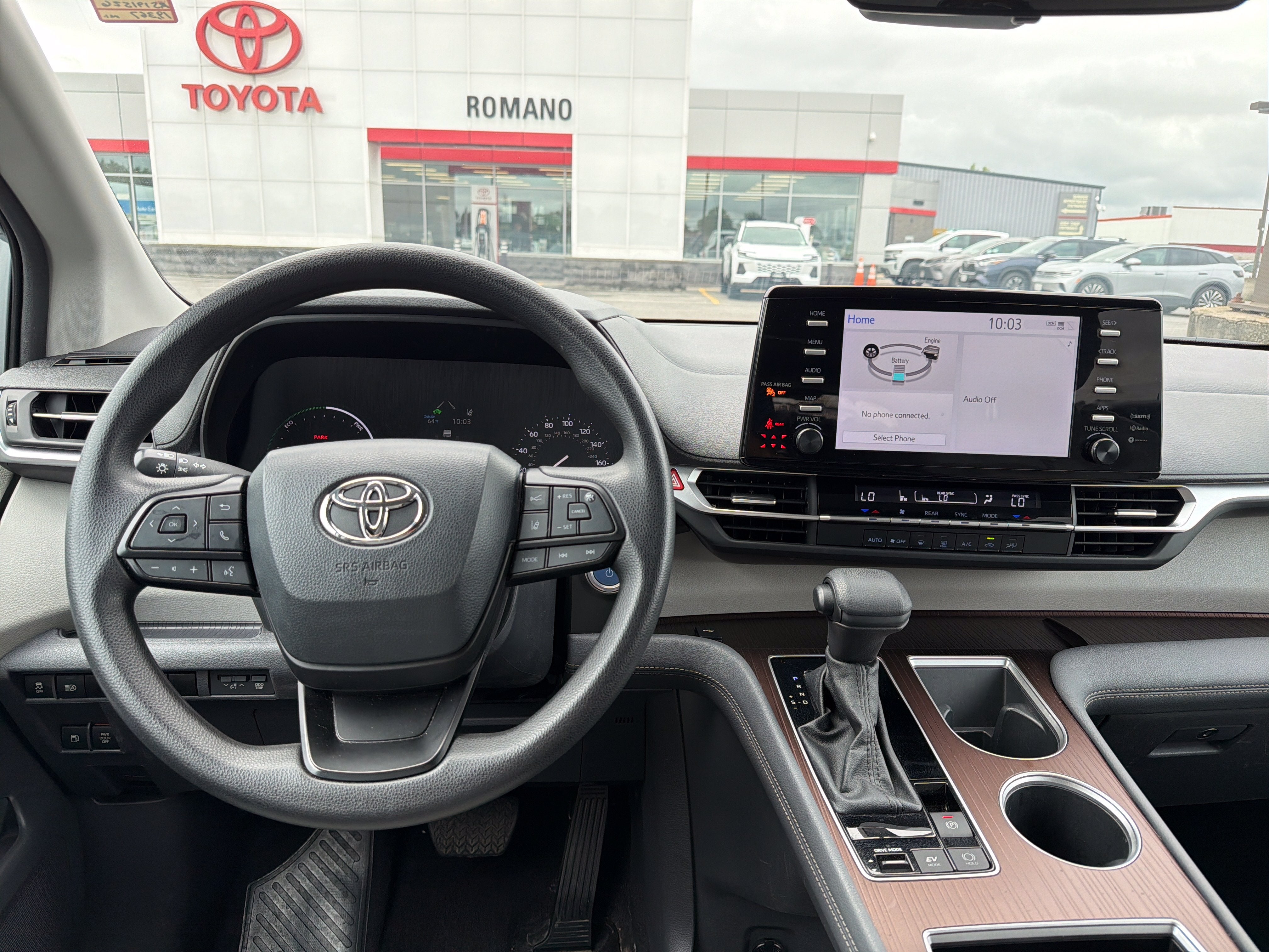 2024 Toyota Sienna LE