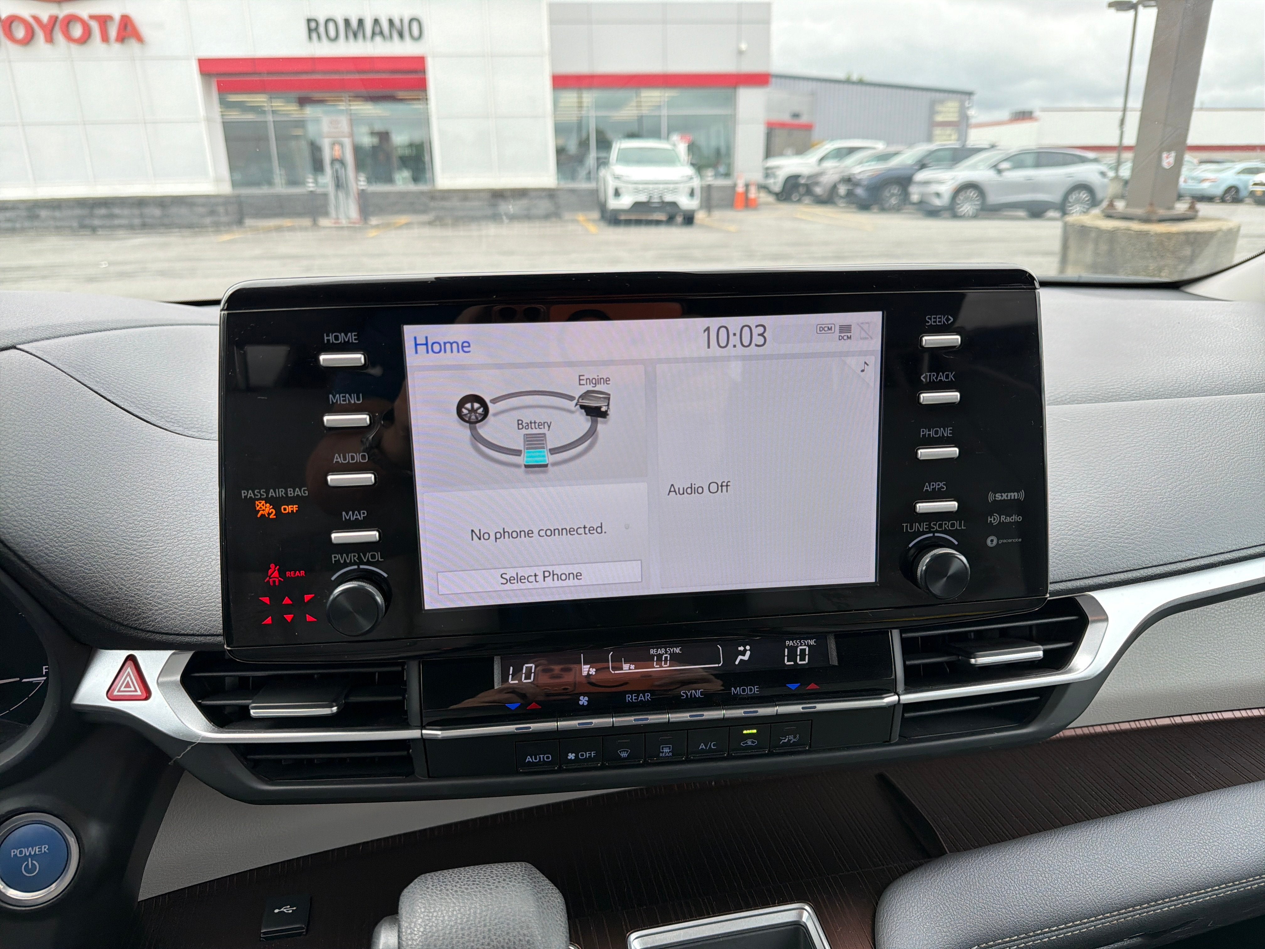 2024 Toyota Sienna LE
