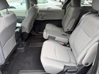 2024 Toyota Sienna LE