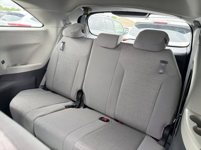 2024 Toyota Sienna LE