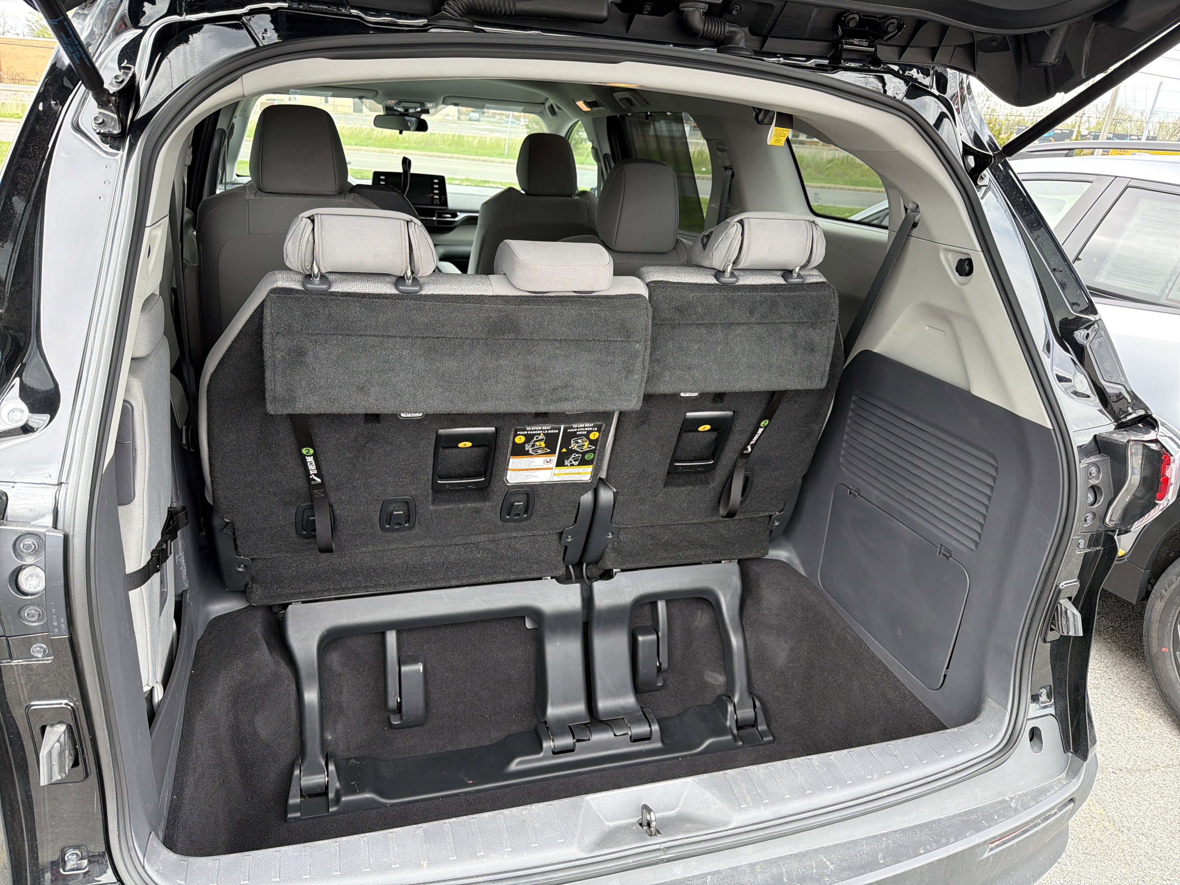 2021 Toyota Sienna LE