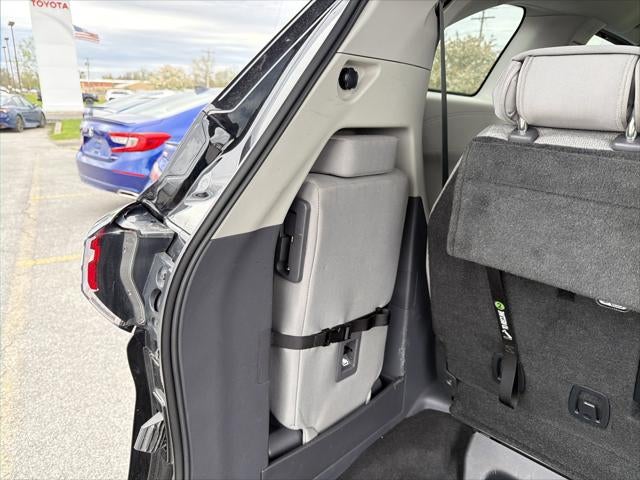 2021 Toyota Sienna LE