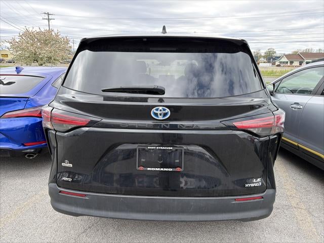 2021 Toyota Sienna LE