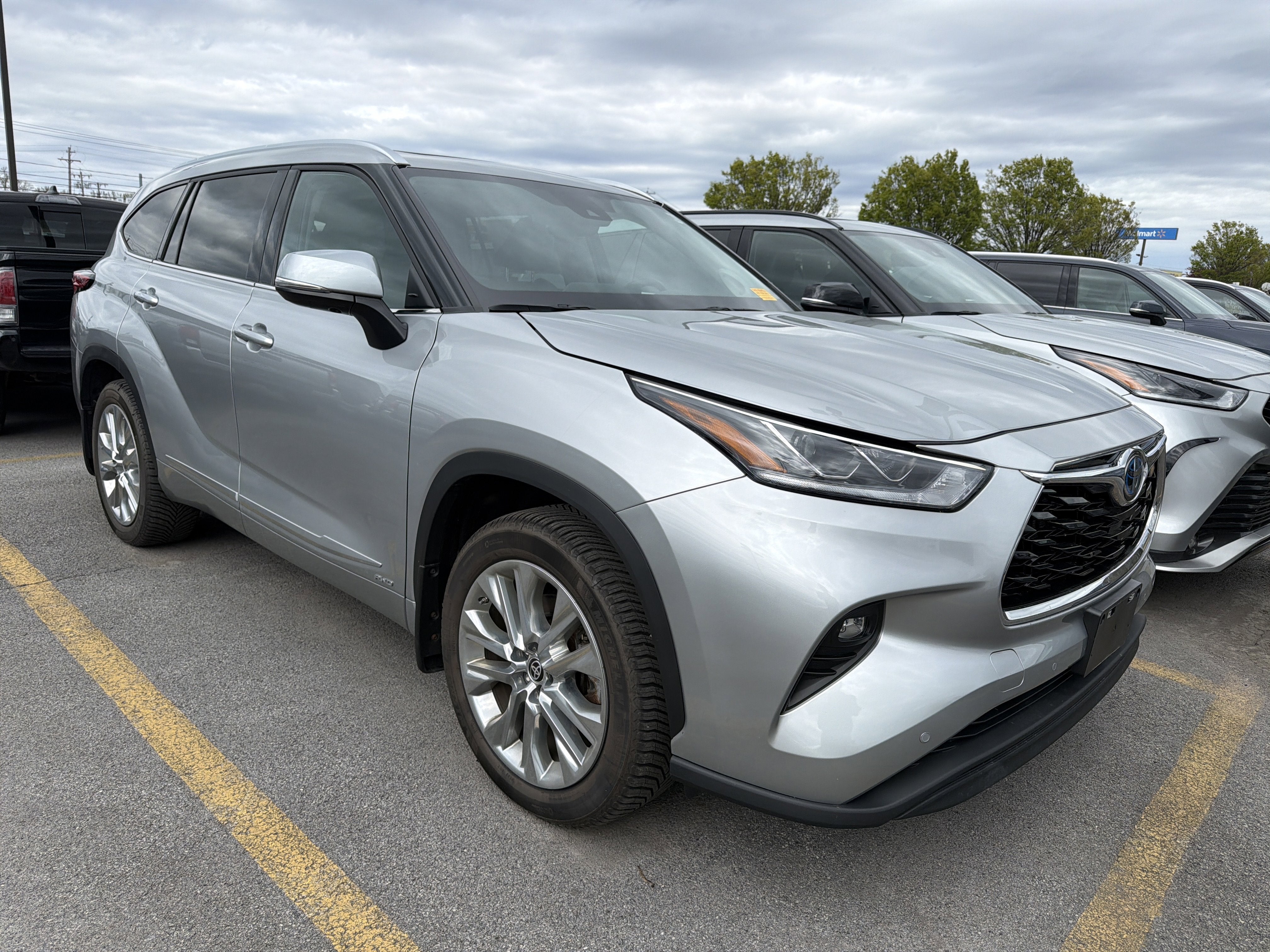 2023 Toyota Highlander Hybrid Limited