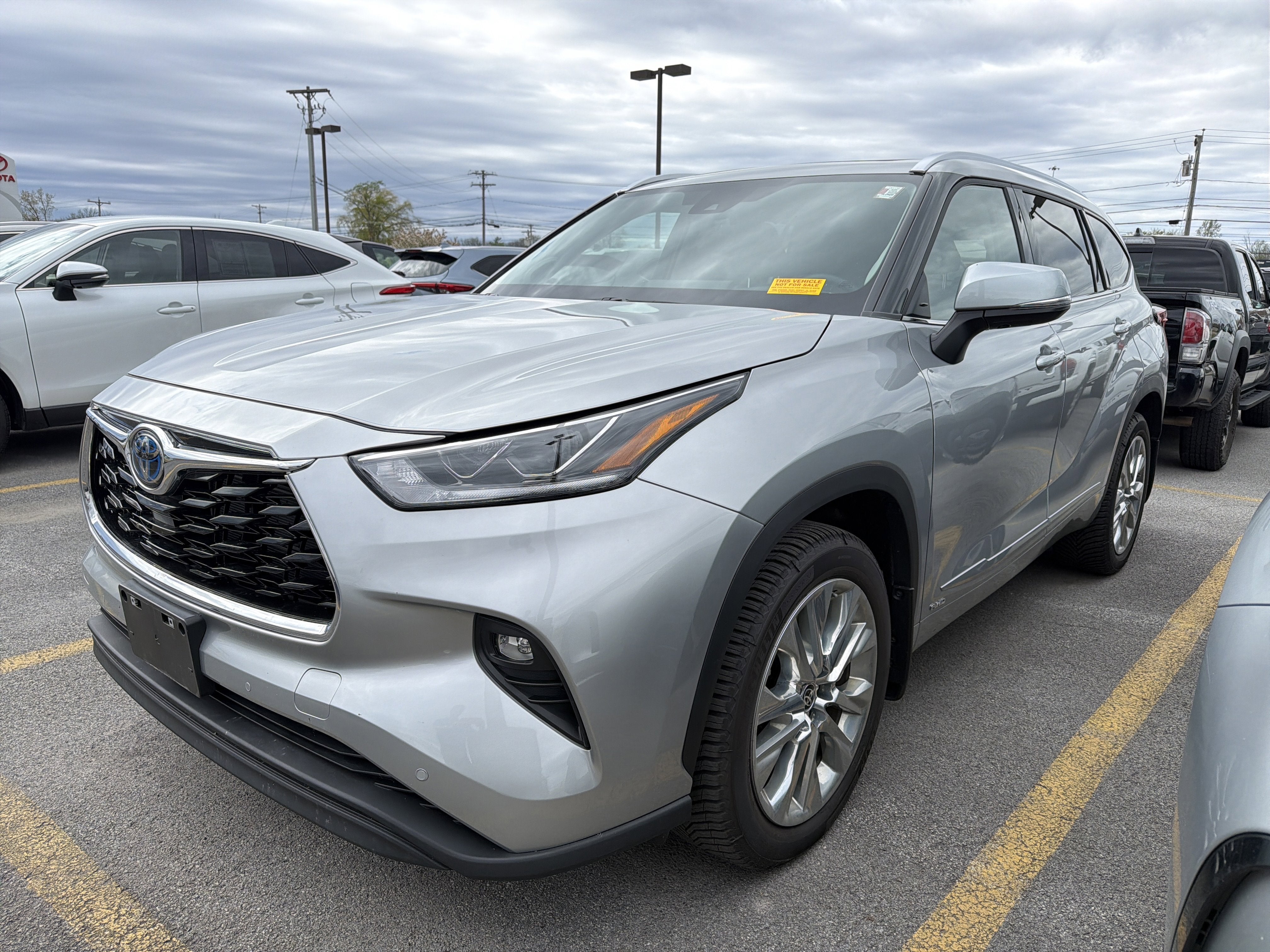 2023 Toyota Highlander Hybrid Limited