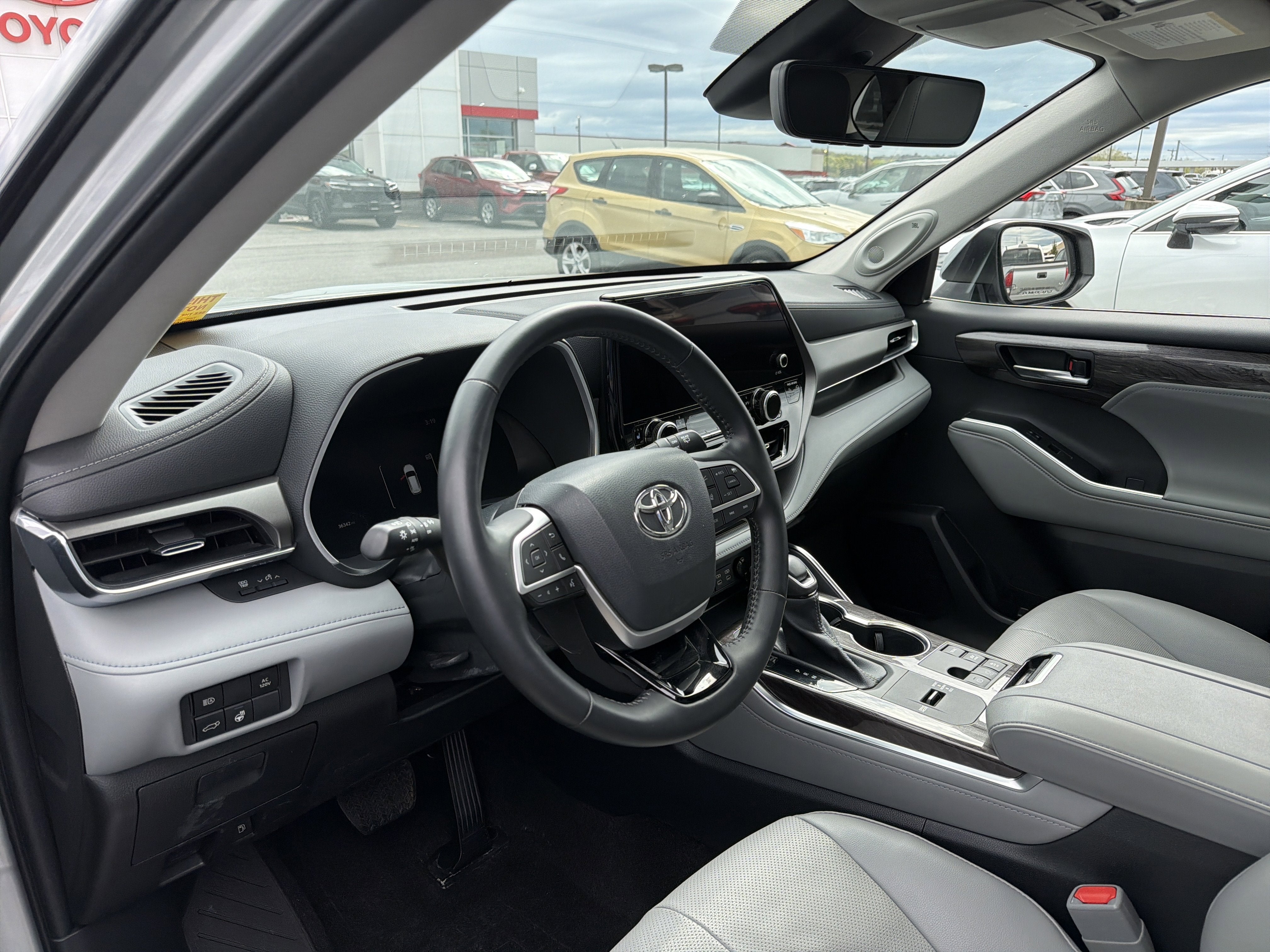 2023 Toyota Highlander Hybrid Limited