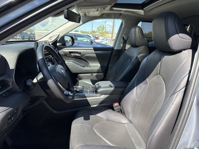 2023 Toyota Highlander Hybrid Limited
