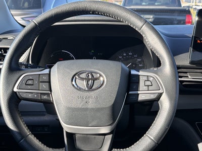 2023 Toyota Sienna XLE