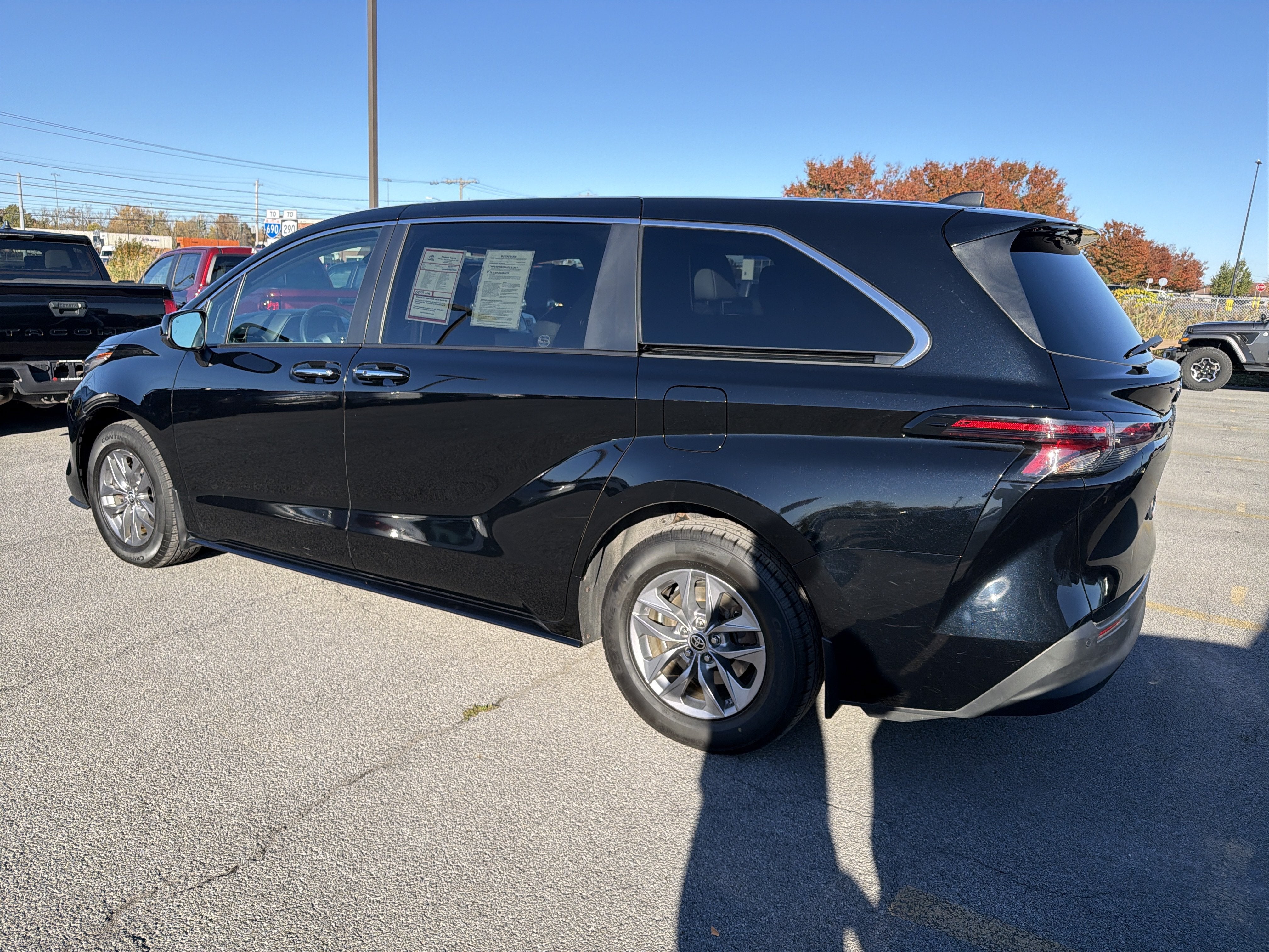 2023 Toyota Sienna XLE