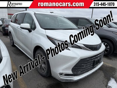 2022 Toyota Sienna XLE
