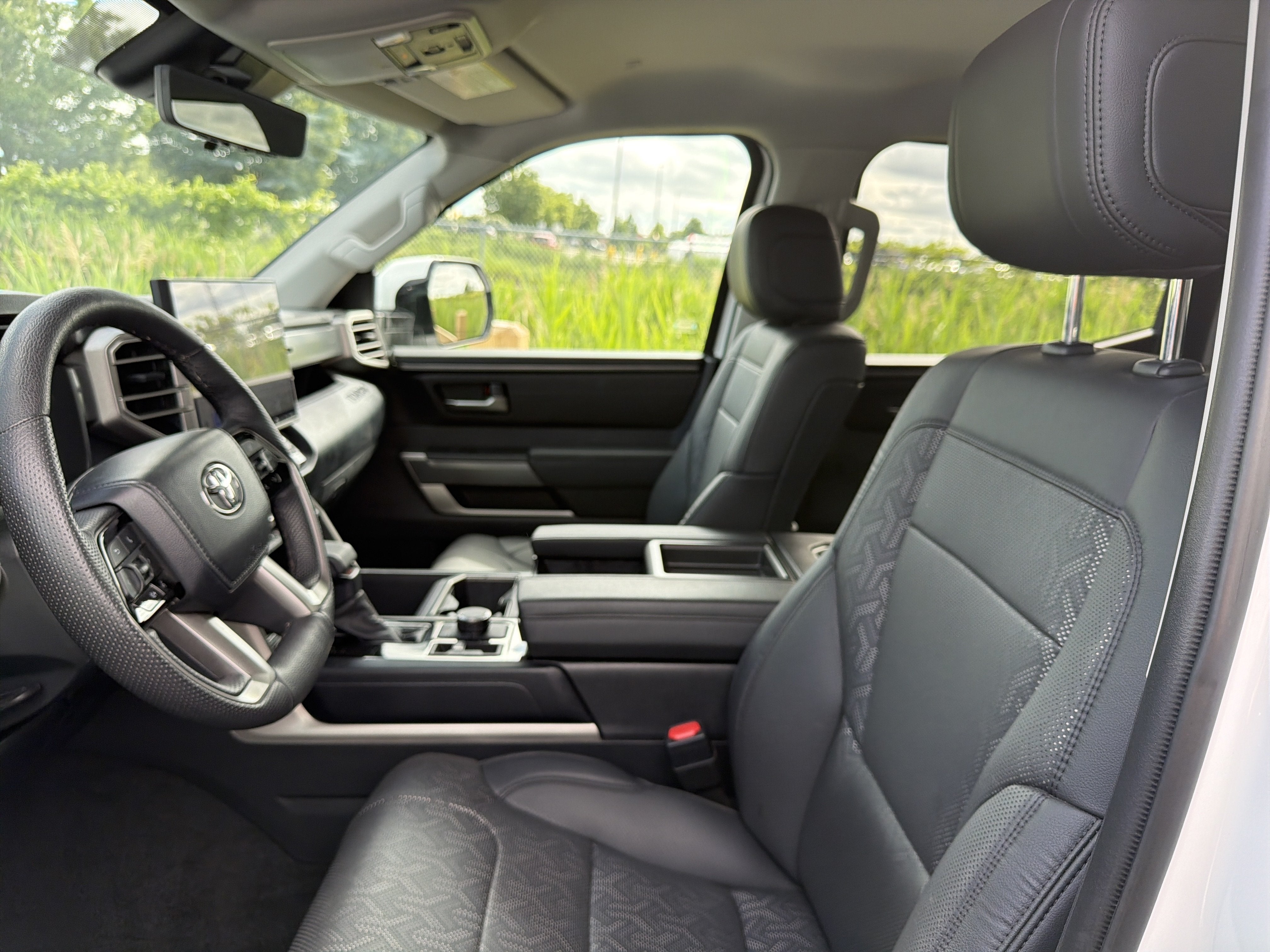 2023 Toyota Tundra 4WD SR5